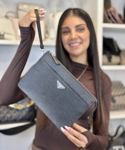 Alternative view of Borsello Prada Pouch in Pelle Saffiano Nero