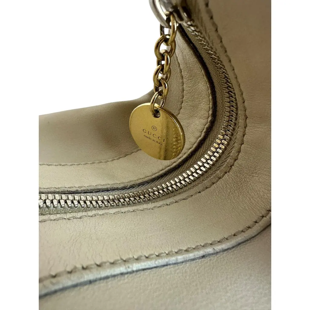 Borsa a Spalla Gucci in Pelle Color Burro - immagine 3