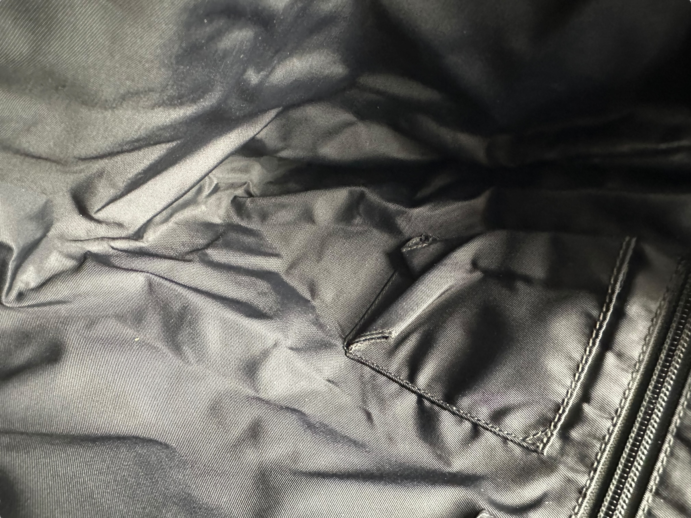 Borsa a Tracolla Gucci in Tessuto e Pelle GG Nera - immagine 15