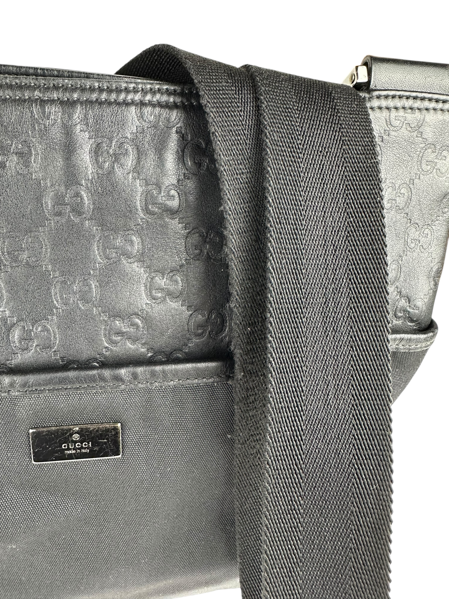 Borsa a Tracolla Gucci in Tessuto e Pelle GG Nera - immagine 6