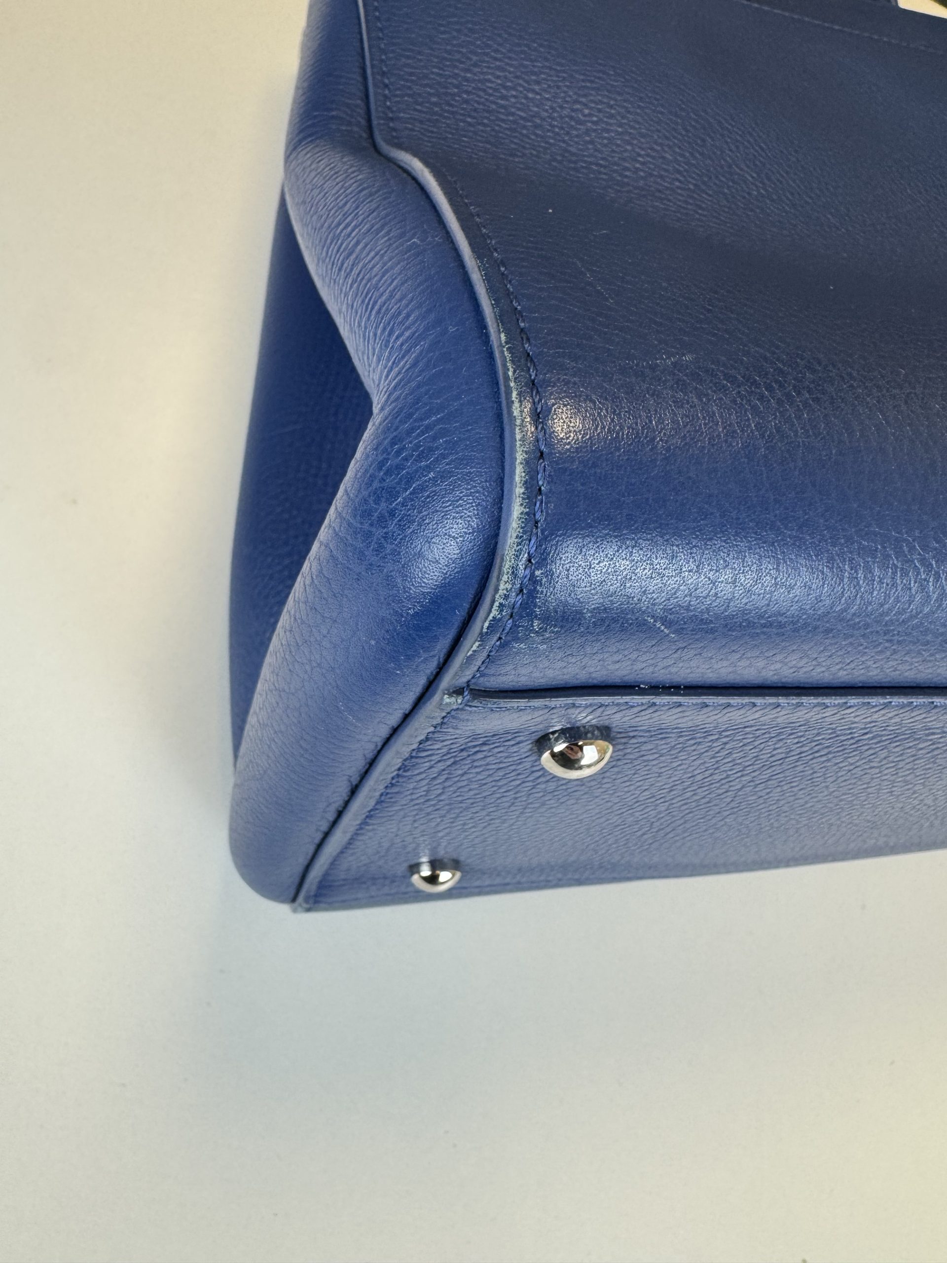 Borsa Tote Chanel Neo Executive in Pelle Martellata Blu - immagine 5