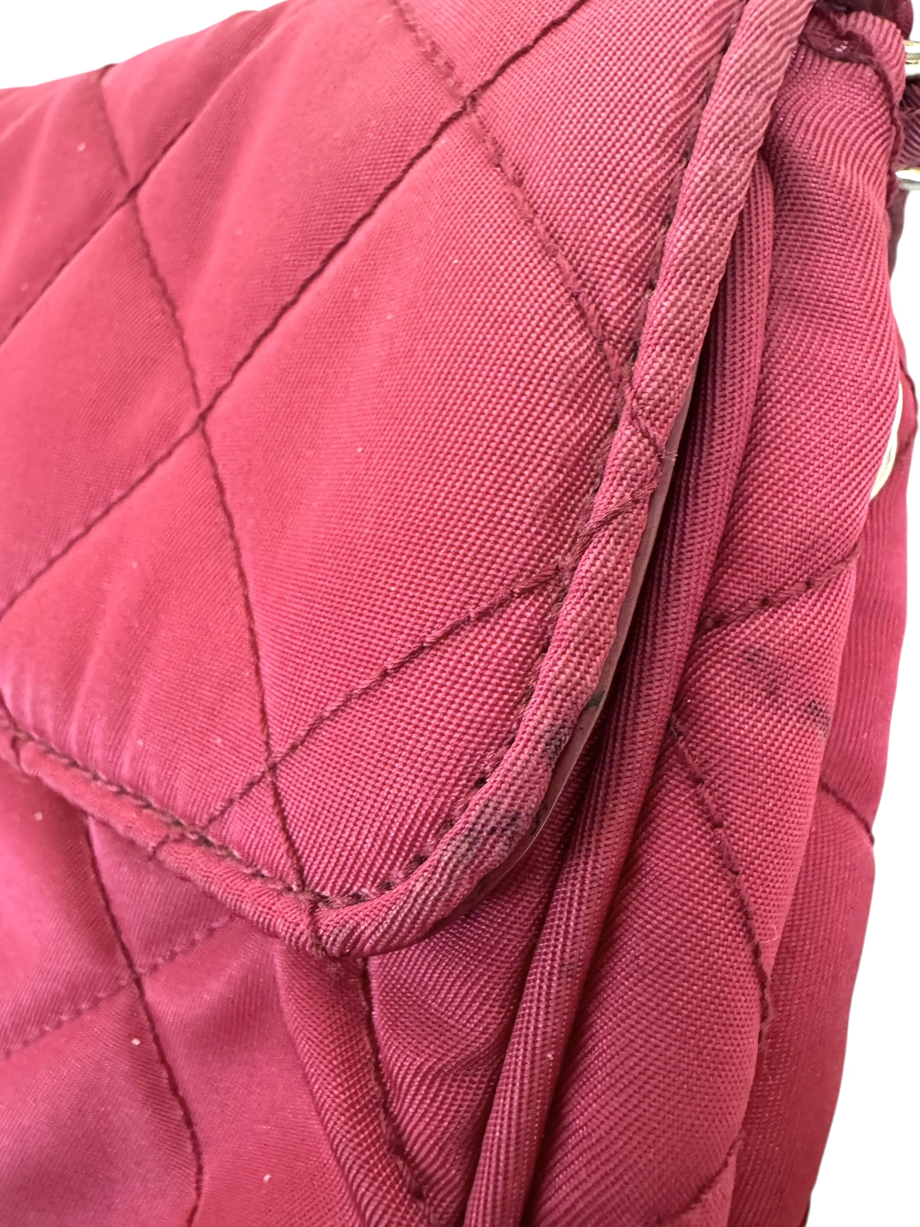 Borsa Prada a Tracolla in Nylon Fucsia con Catena Argento - immagine 14