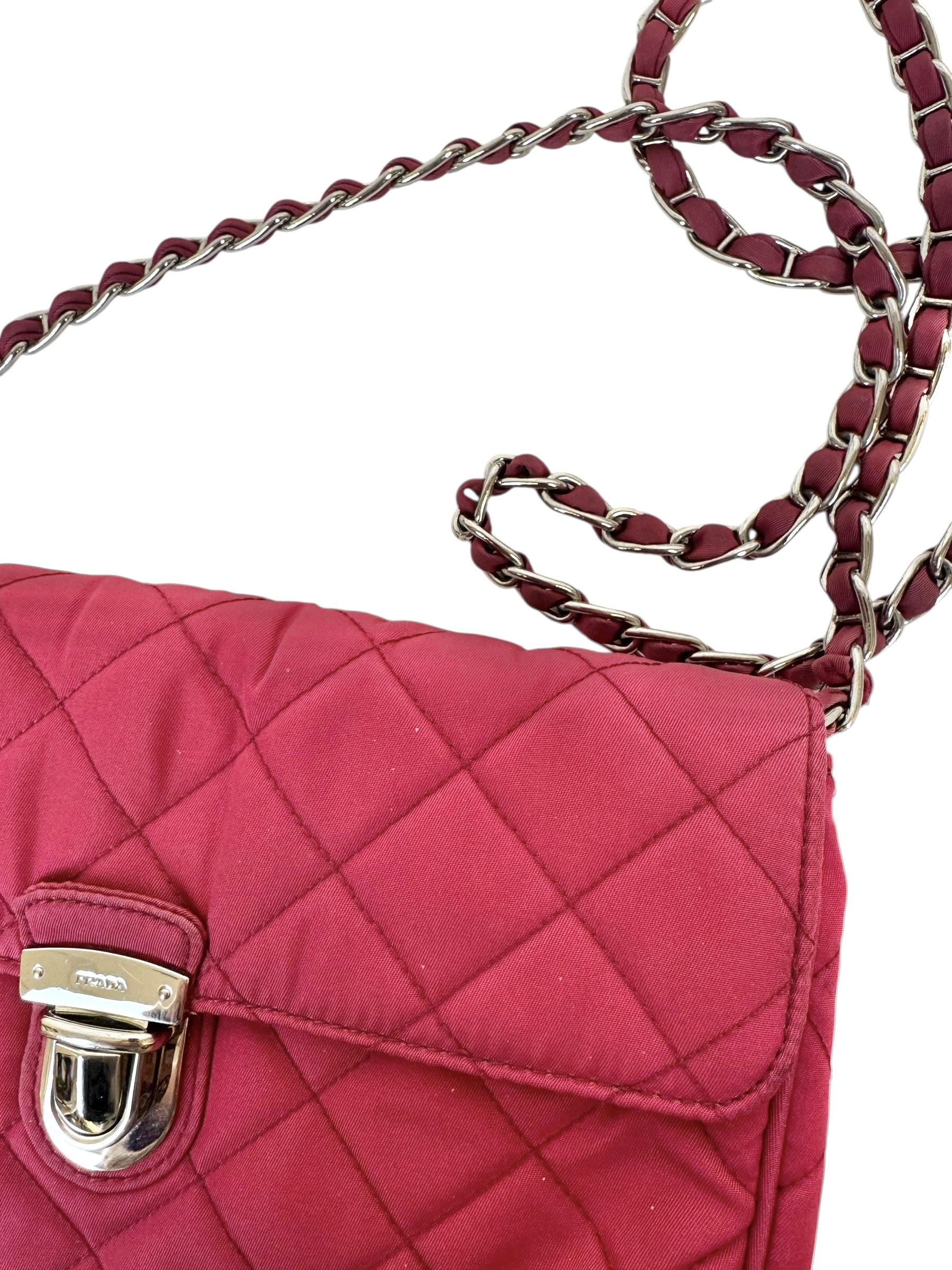 Borsa Prada a Tracolla in Nylon Fucsia con Catena Argento - immagine 15