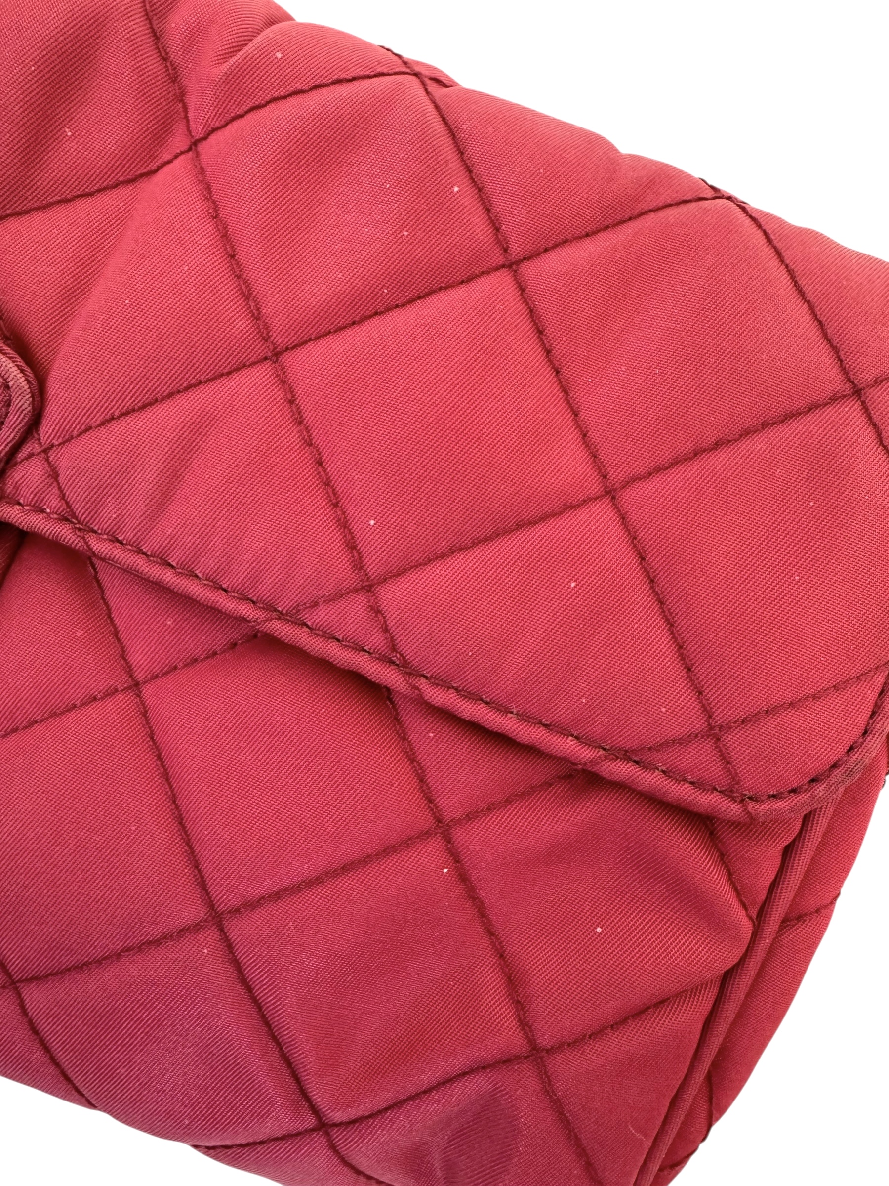 Borsa Prada a Tracolla in Nylon Fucsia con Catena Argento - immagine 16