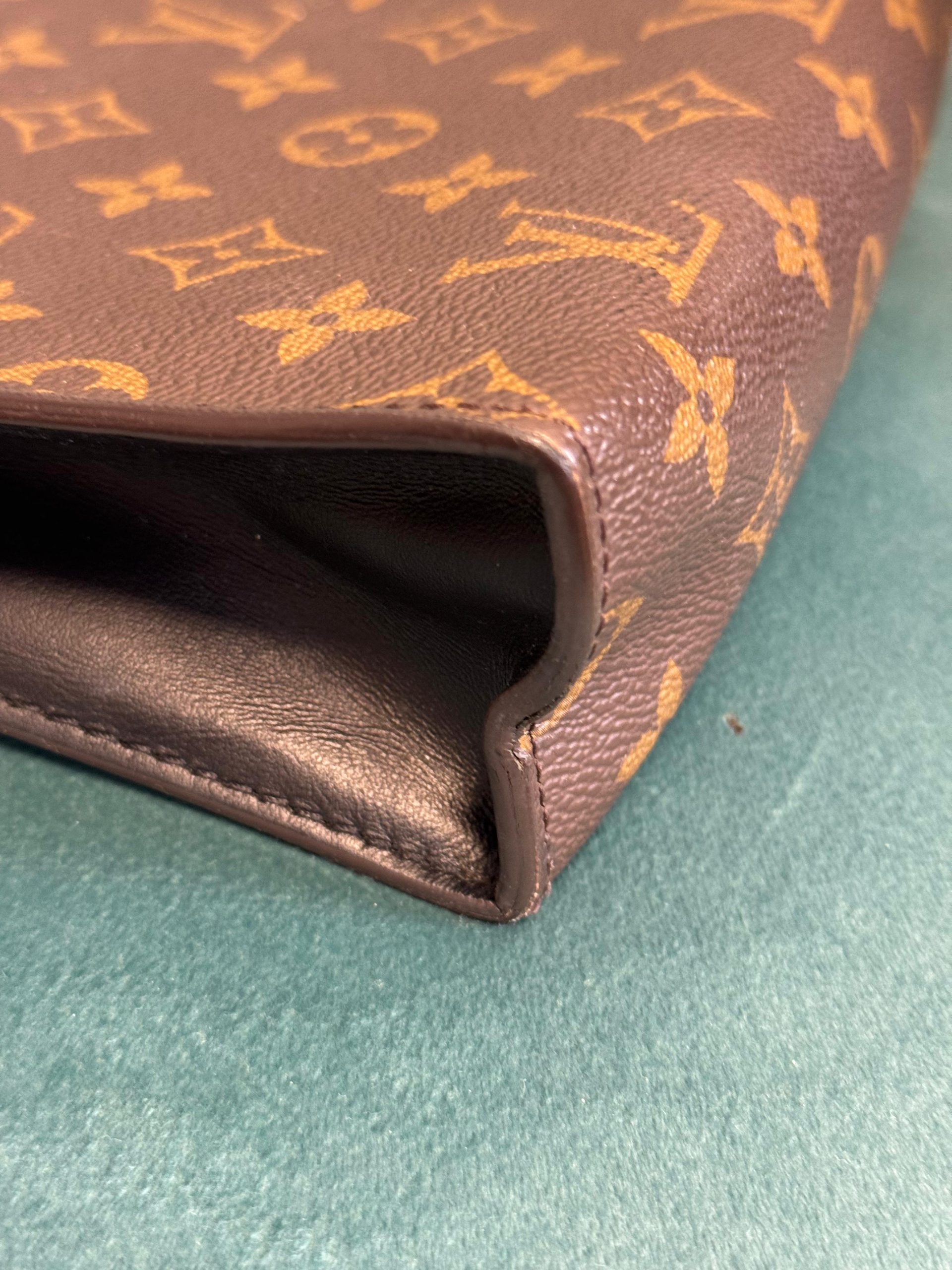 Pochette Louis Vuitton Trousse Toilette 26 in Tela Monogram - immagine 6