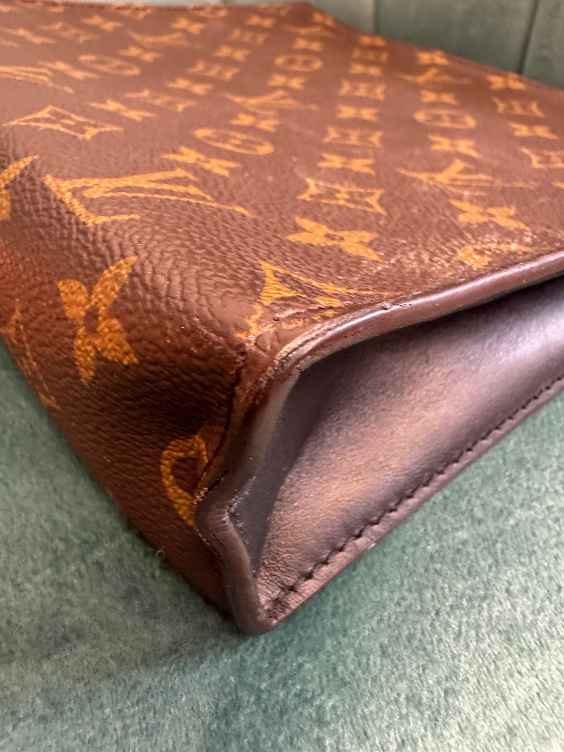 Pochette Louis Vuitton Trousse Toilette 26 in Tela Monogram - immagine 12