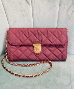 Borsa Prada in Nylon Trapuntato Prugna