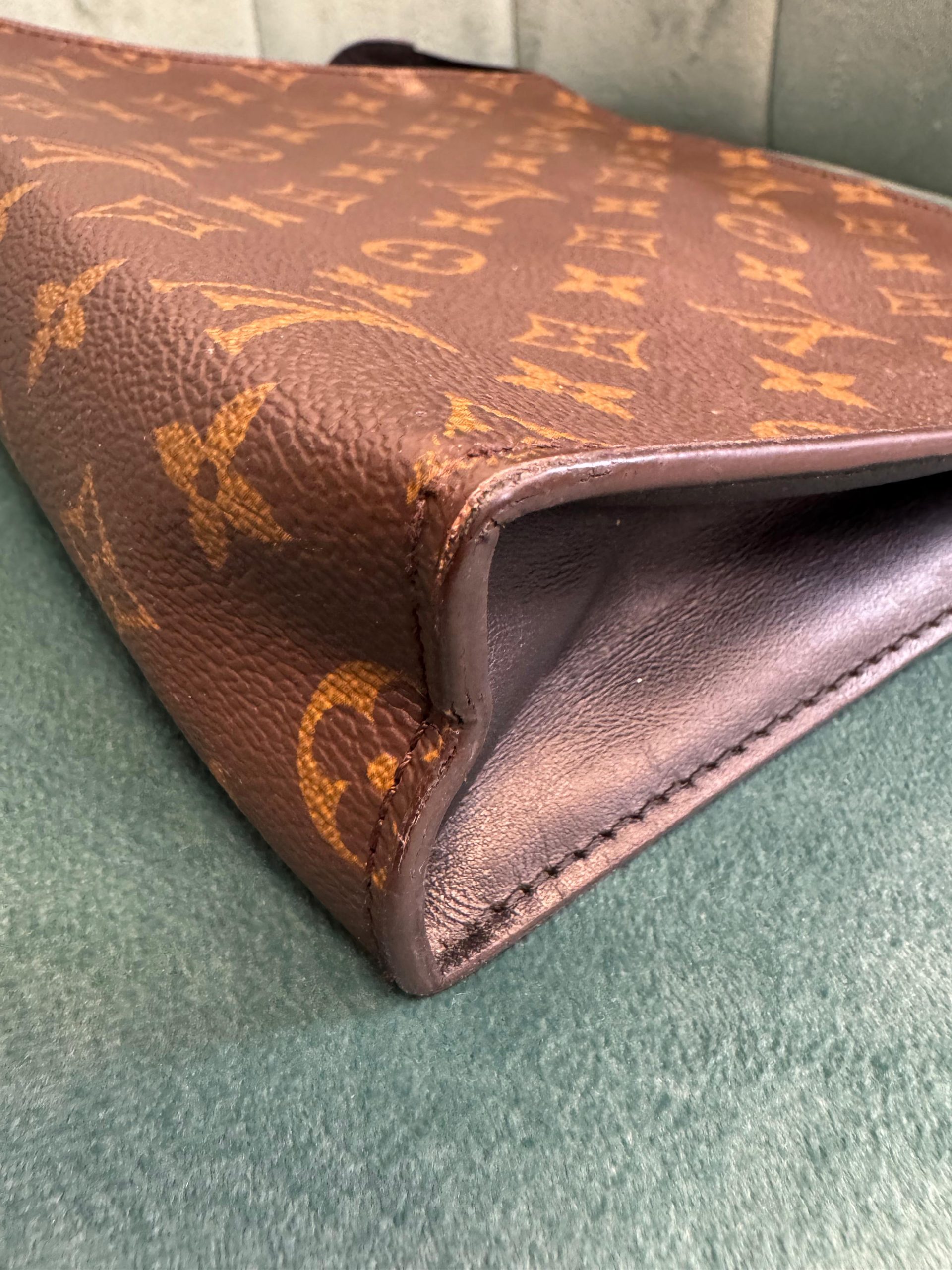 Pochette Louis Vuitton Trousse Toilette 26 in Tela Monogram - immagine 11