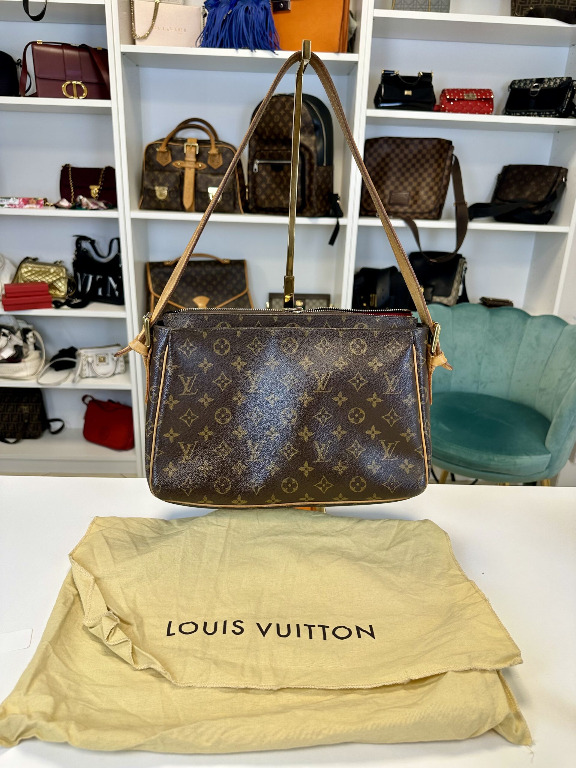 Borsa Louis Vuttion Viva Cité in Tela Monogram - immagine 3