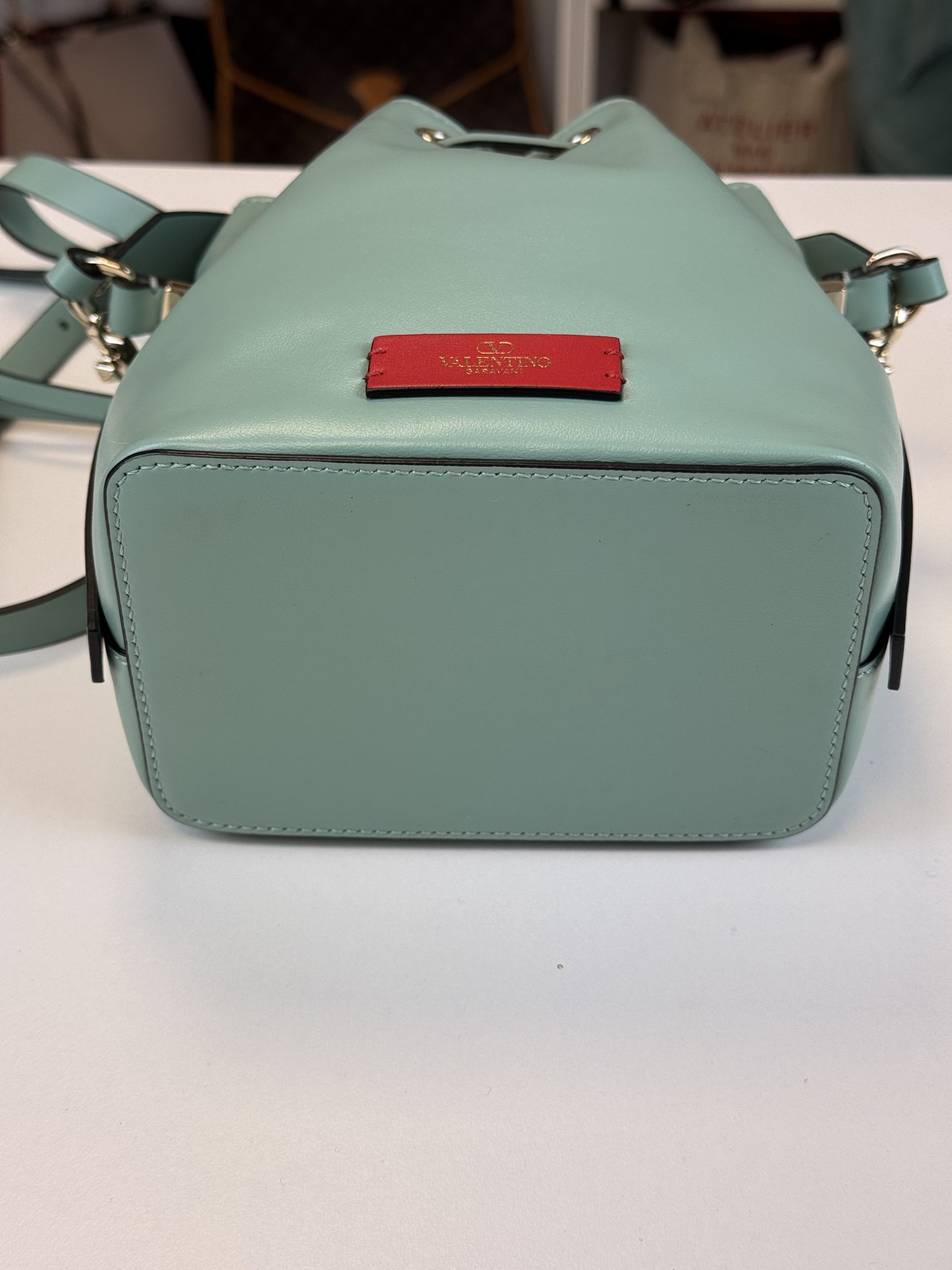 Borsa Secchiello Valentino Garavani VLogo Pelle Teal - immagine 8