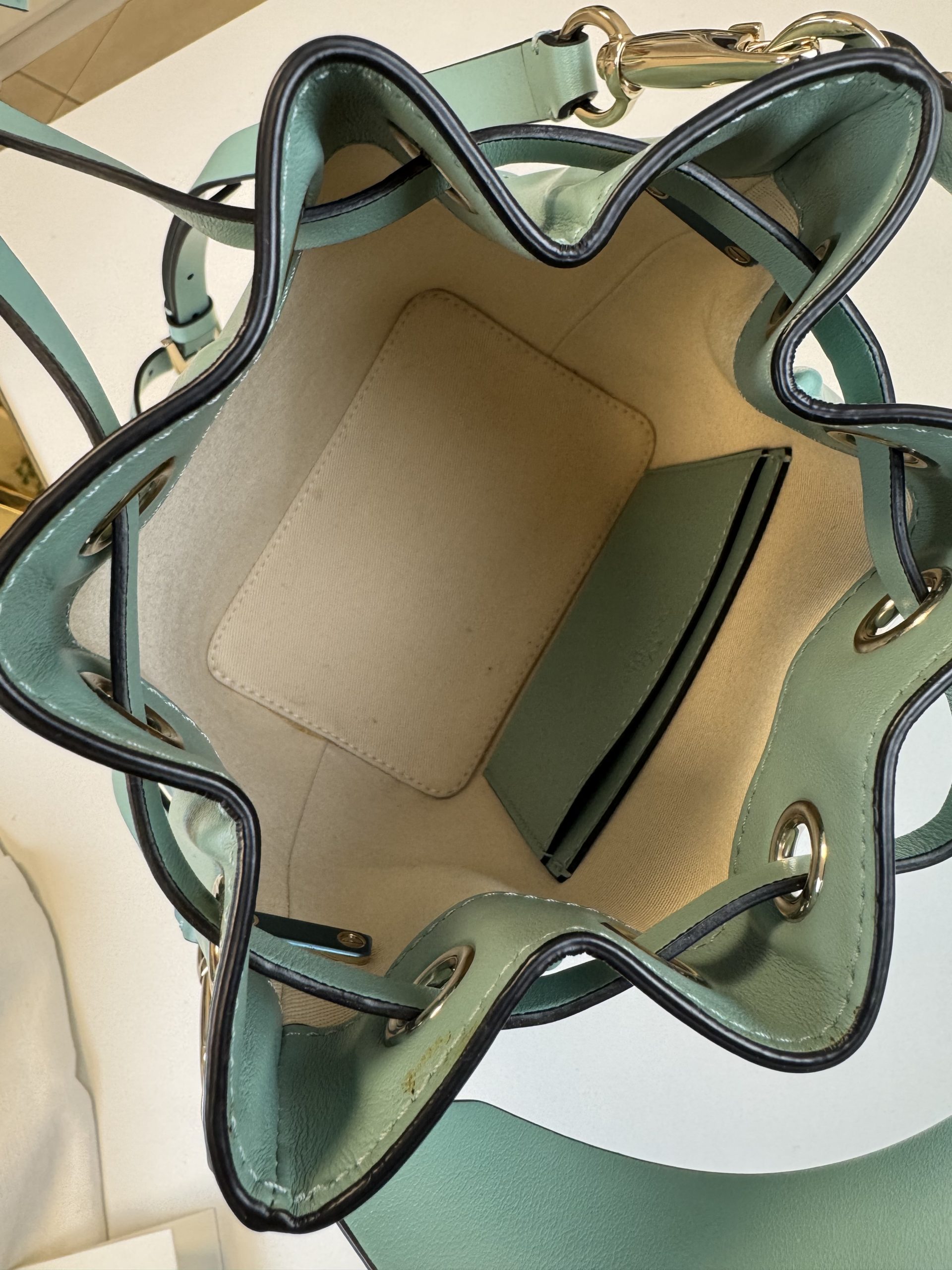 Borsa Secchiello Valentino Garavani VLogo Pelle Teal - immagine 7