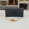 Pochette Portafoglio Valentino Garavani con Catena VLogo Signature in Vitello Granato Nera