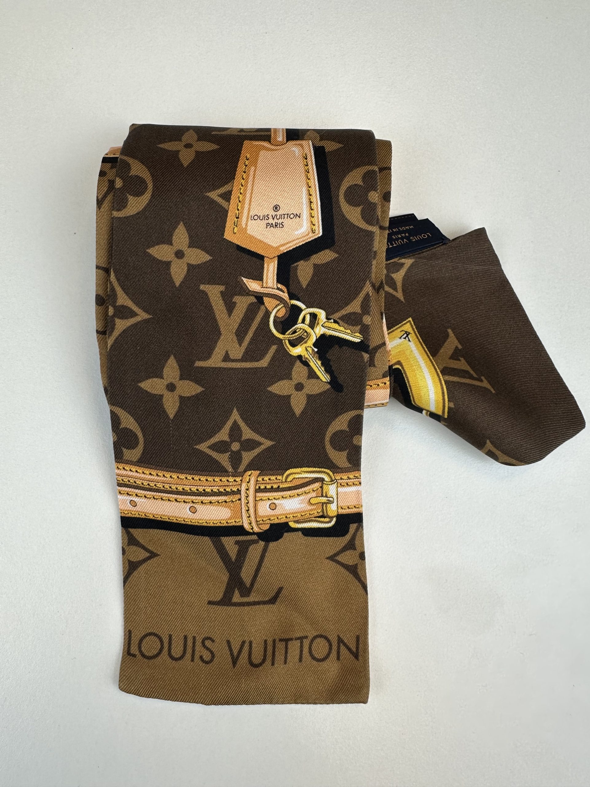 Bandeau Louis Vuitton Monogram Confidential in Seta - immagine 8