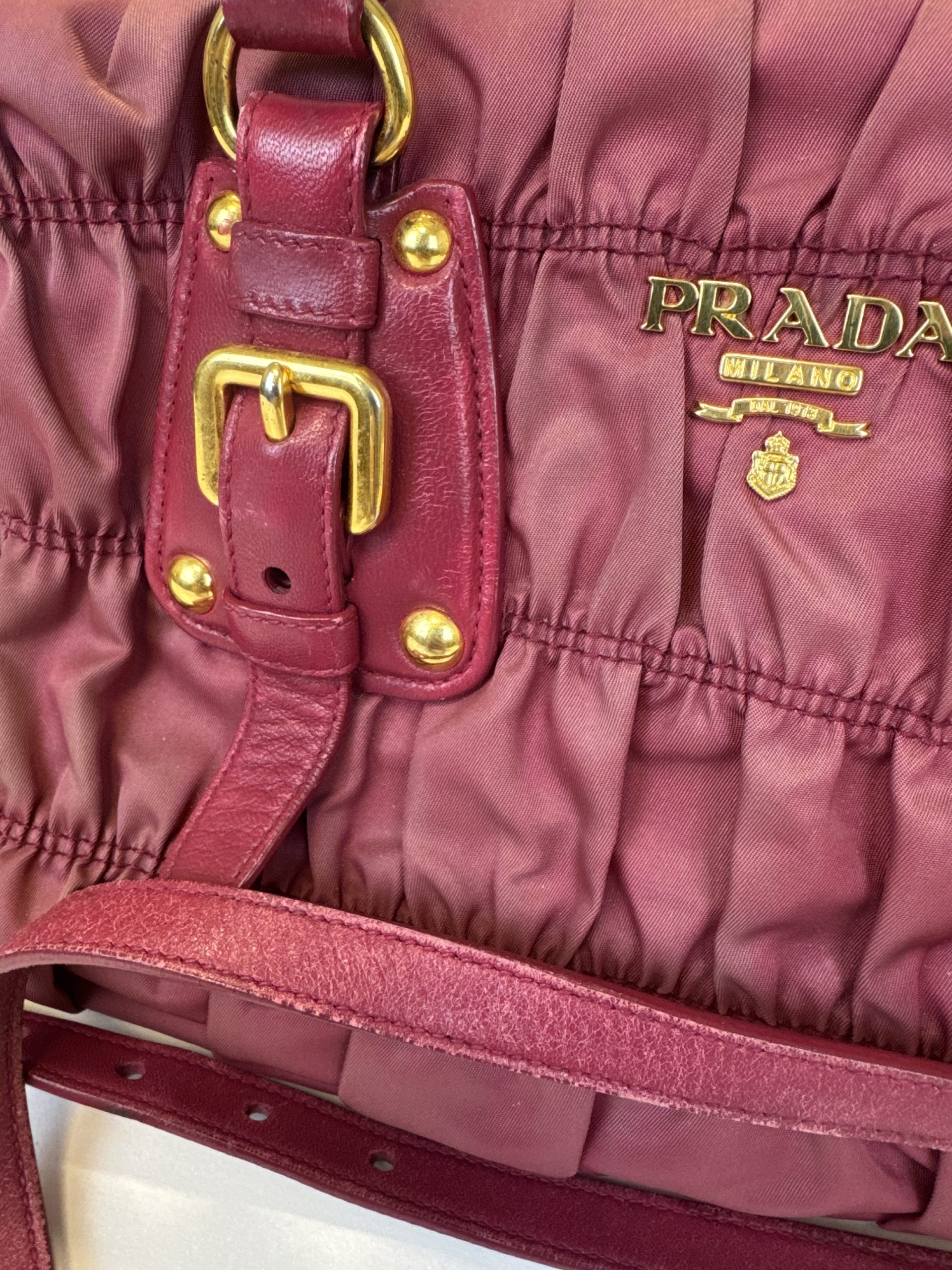 Borsa Prada in Nylon Gaufre Rosa Scuro - immagine 2