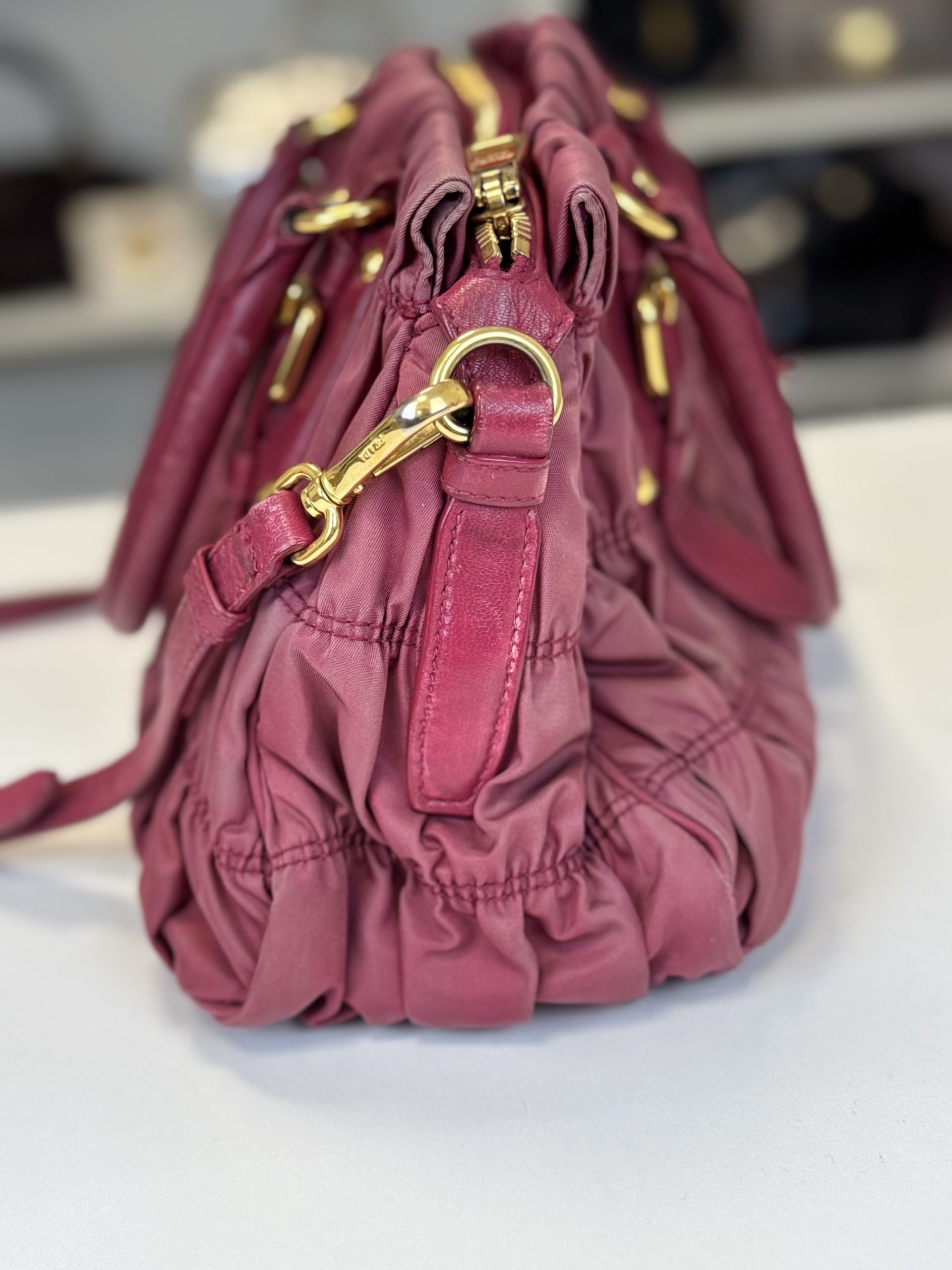 Borsa Prada in Nylon Gaufre Rosa Scuro - immagine 12