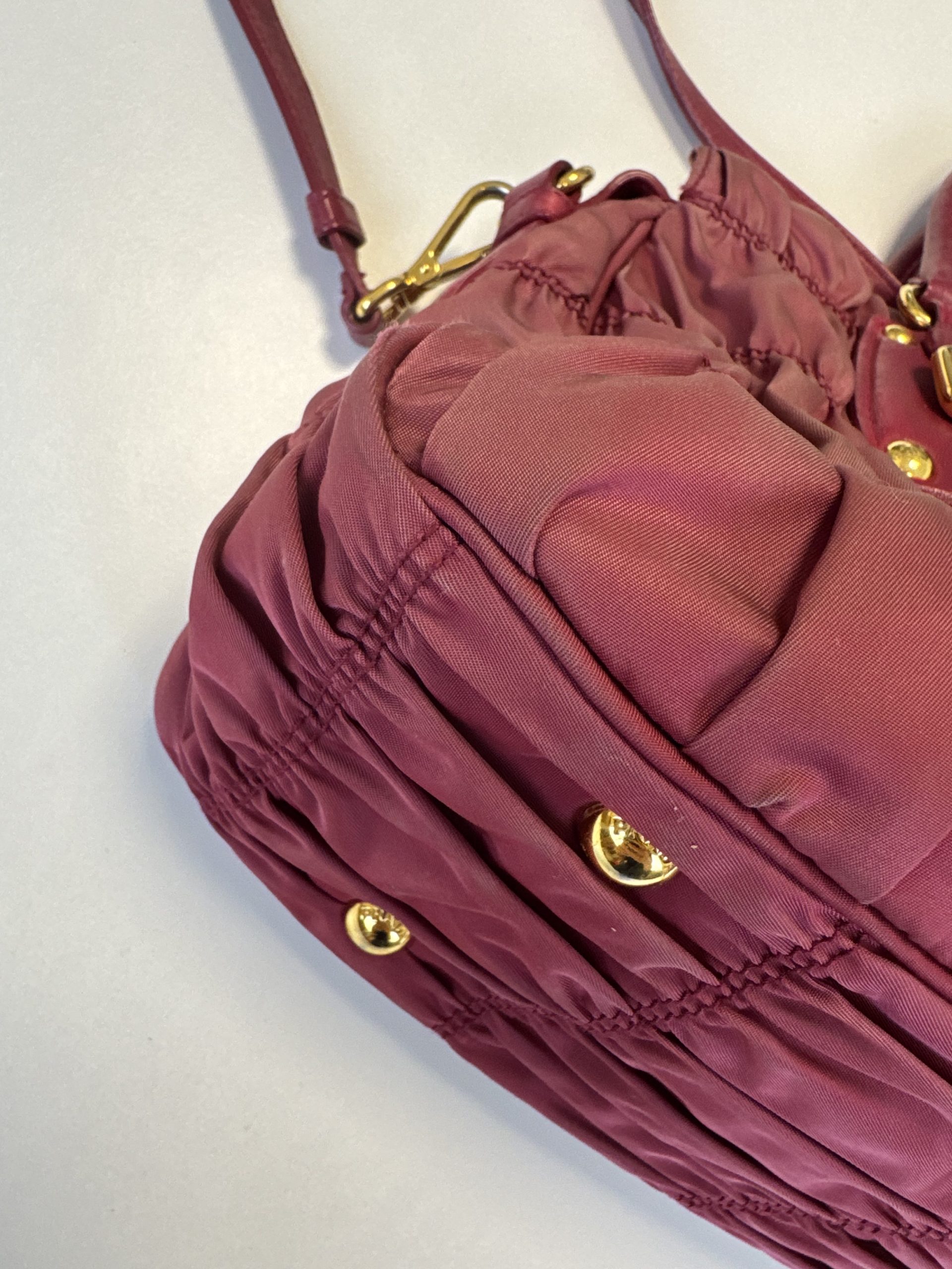 Borsa Prada in Nylon Gaufre Rosa Scuro - immagine 9