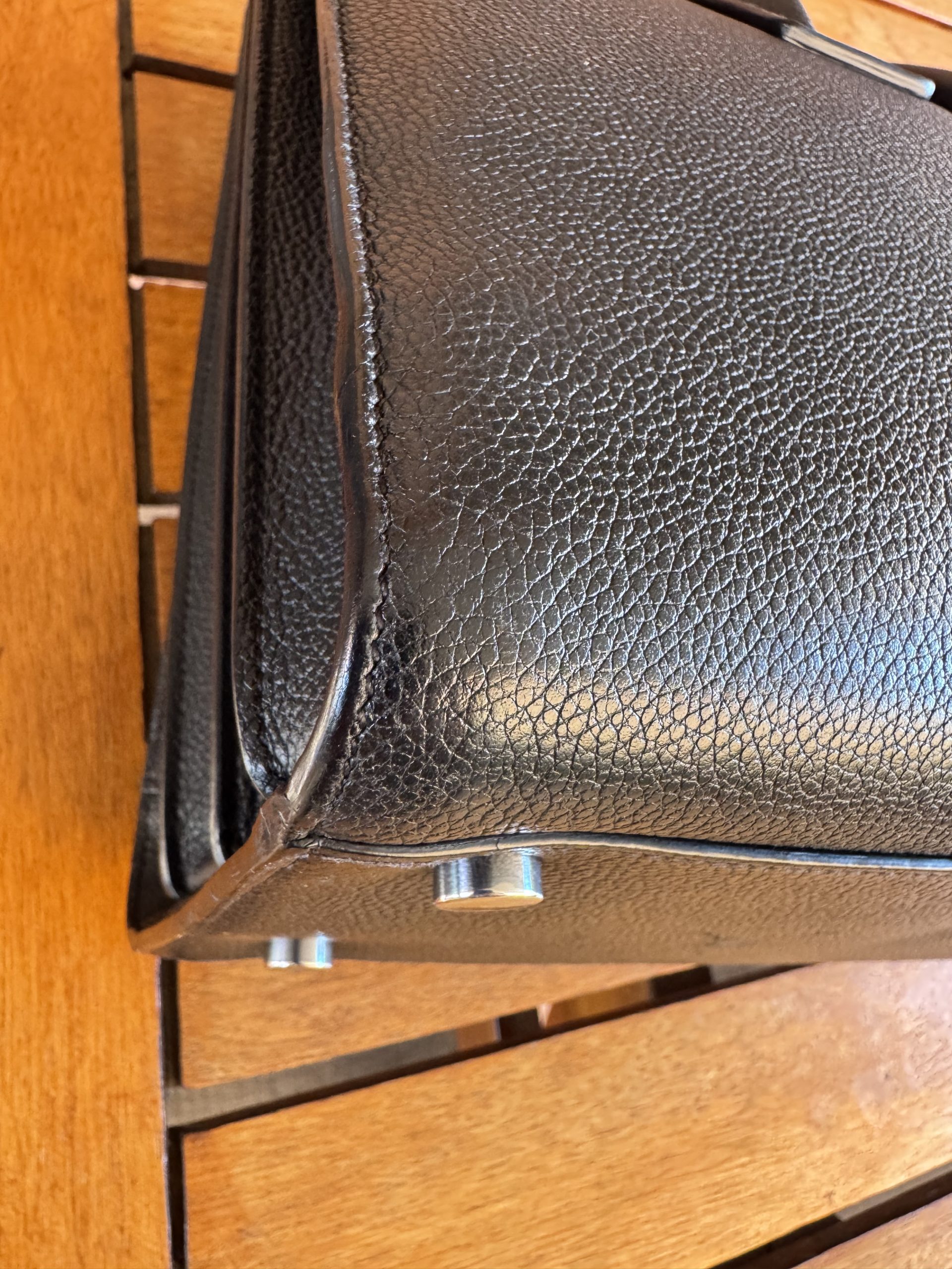 Borsa Saint Laurent Sac de Jour in Pelle Nera - immagine 4