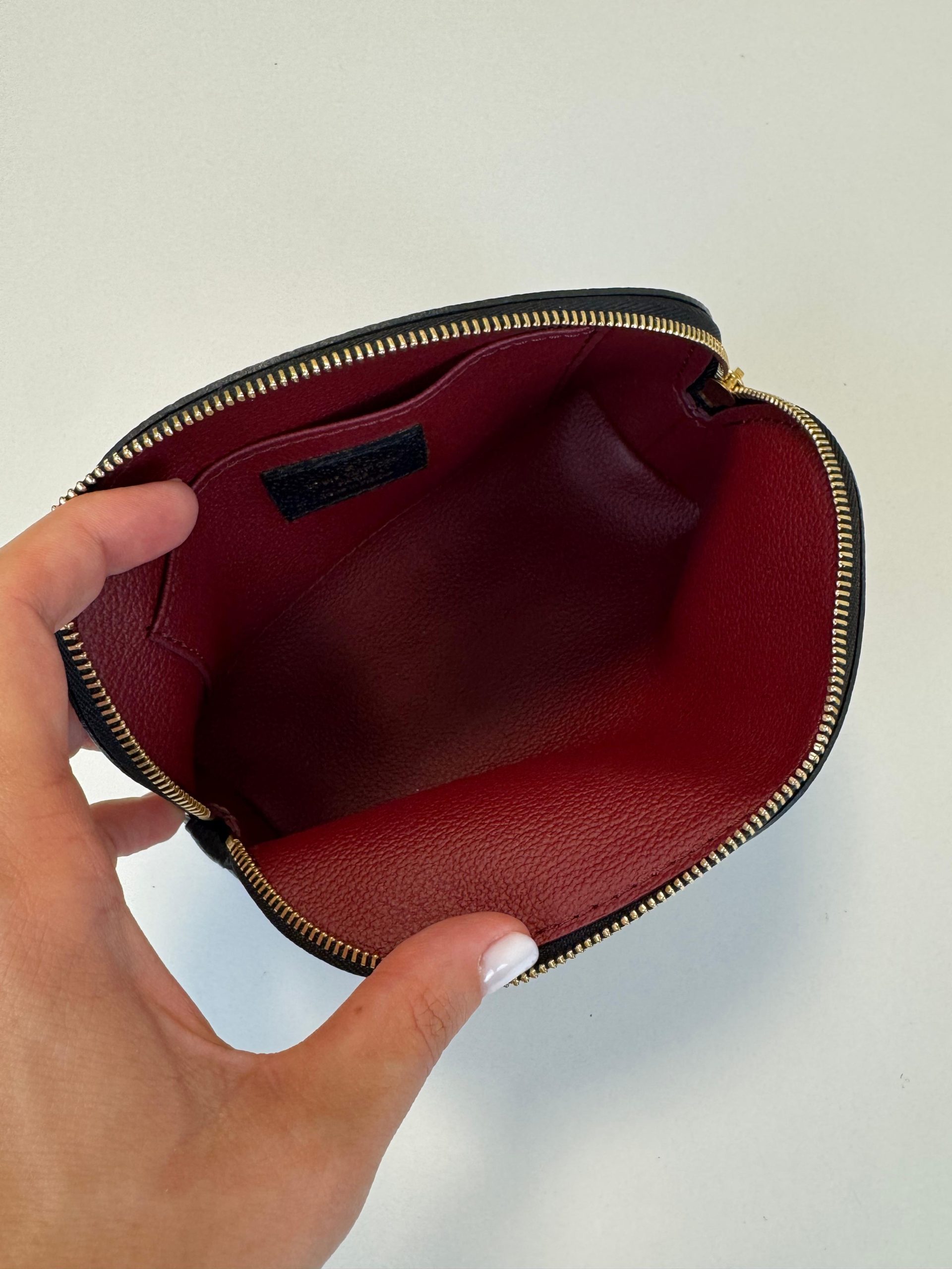 Pochette Cosmétique Louis Vuitton in Pelle Monogramme Empreinte - immagine 4
