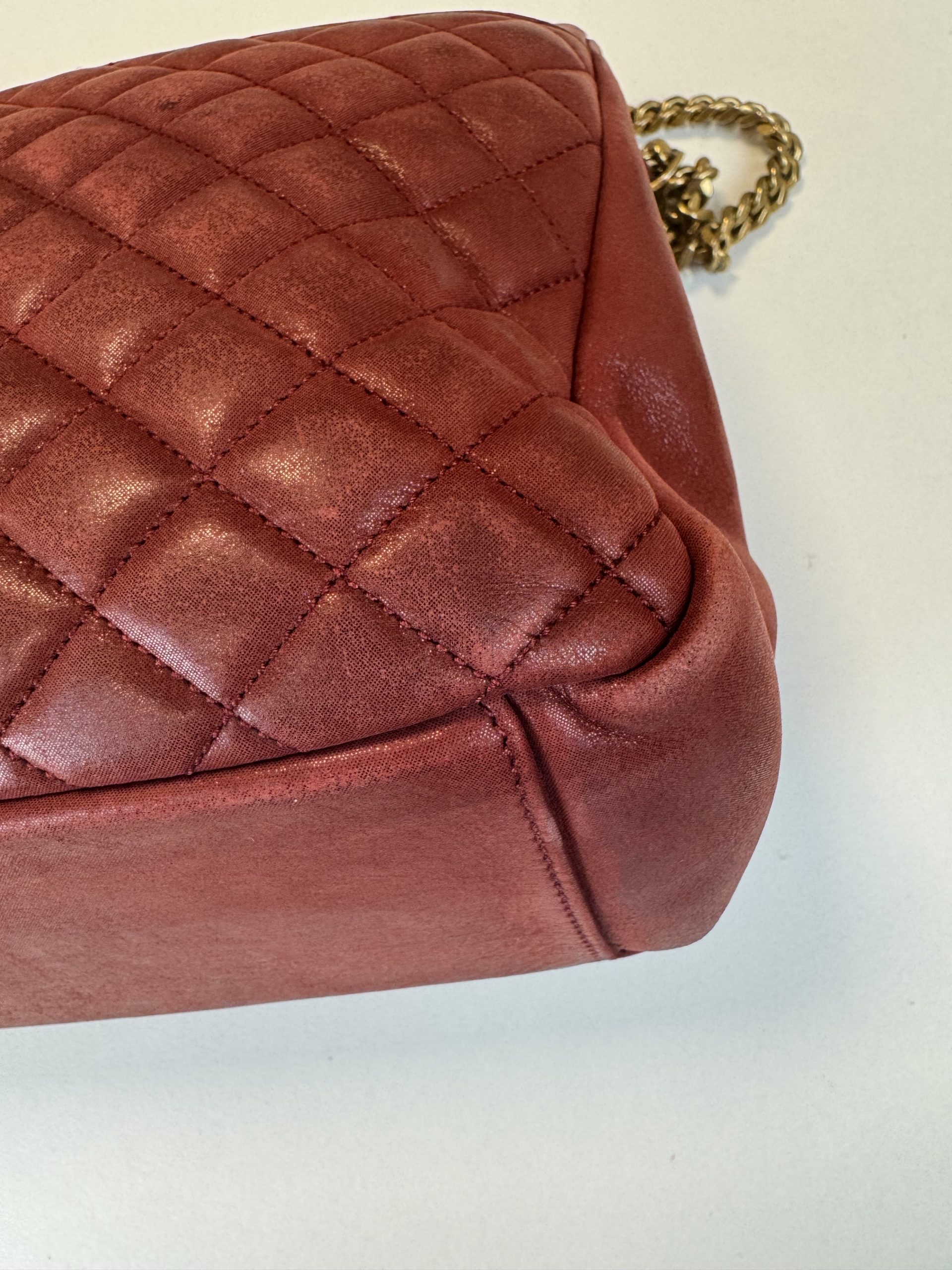 Borsa Saint Laurent Envelope in Pelle Rossa - immagine 9