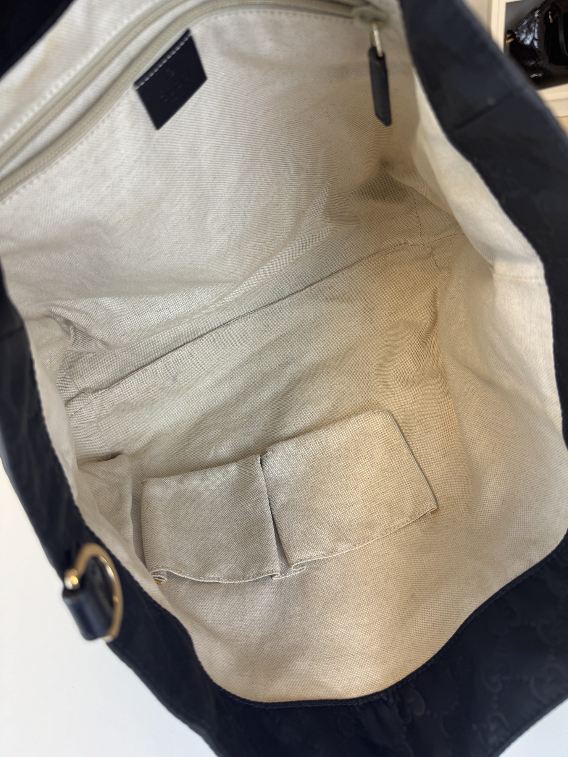 Borsa Tote Gucci in Nylon Nero GG - immagine 6