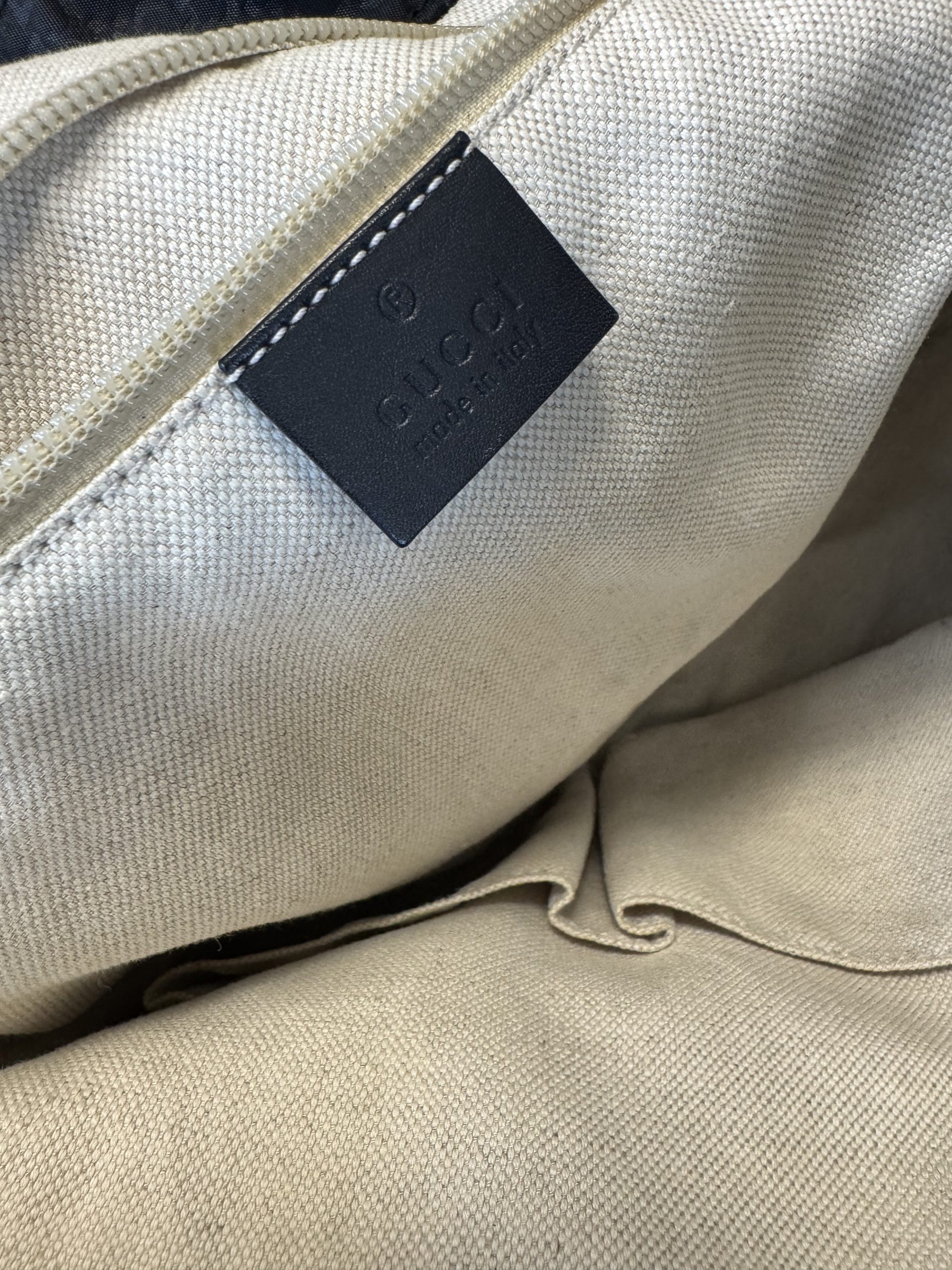 Borsa Tote Gucci in Nylon Nero GG - immagine 5