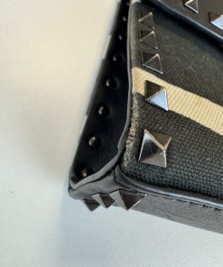 Borsa a Tracolla Valentino Garavani Rockstud in Tessuto Effetto Giraffa Bianco e Nero - immagine 8