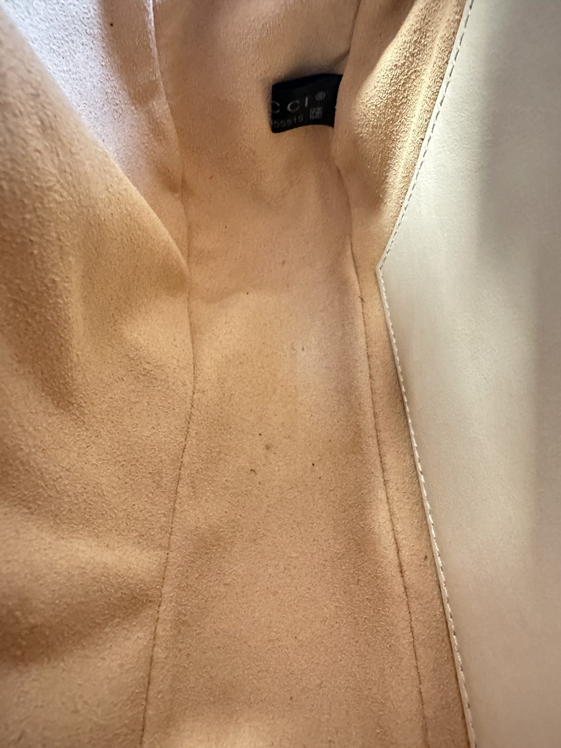 Borsa Gucci Marmont in Pelle Trapuntata Bianca - immagine 24