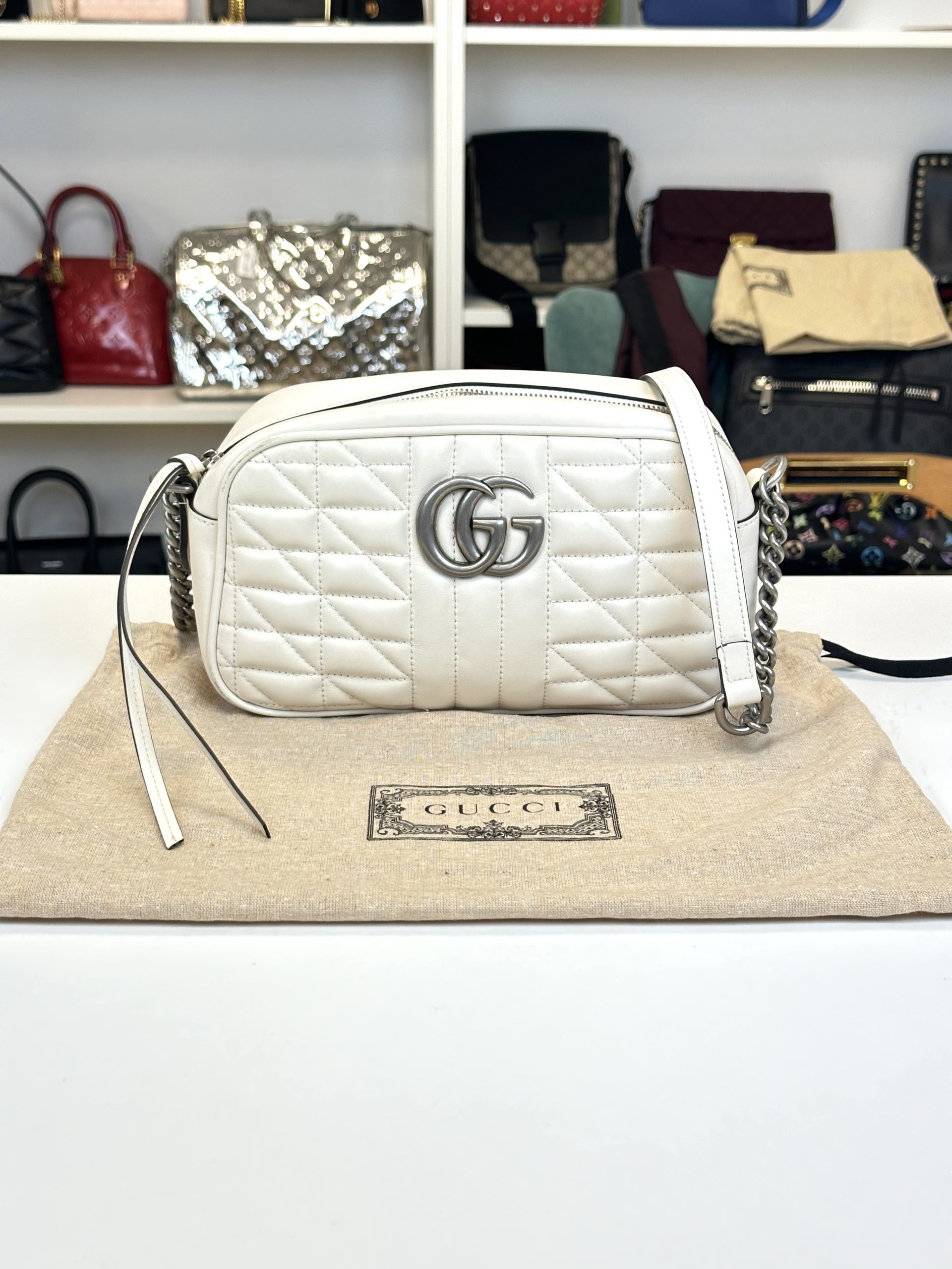 Borsa Gucci Marmont in Pelle Trapuntata Bianca - immagine 13