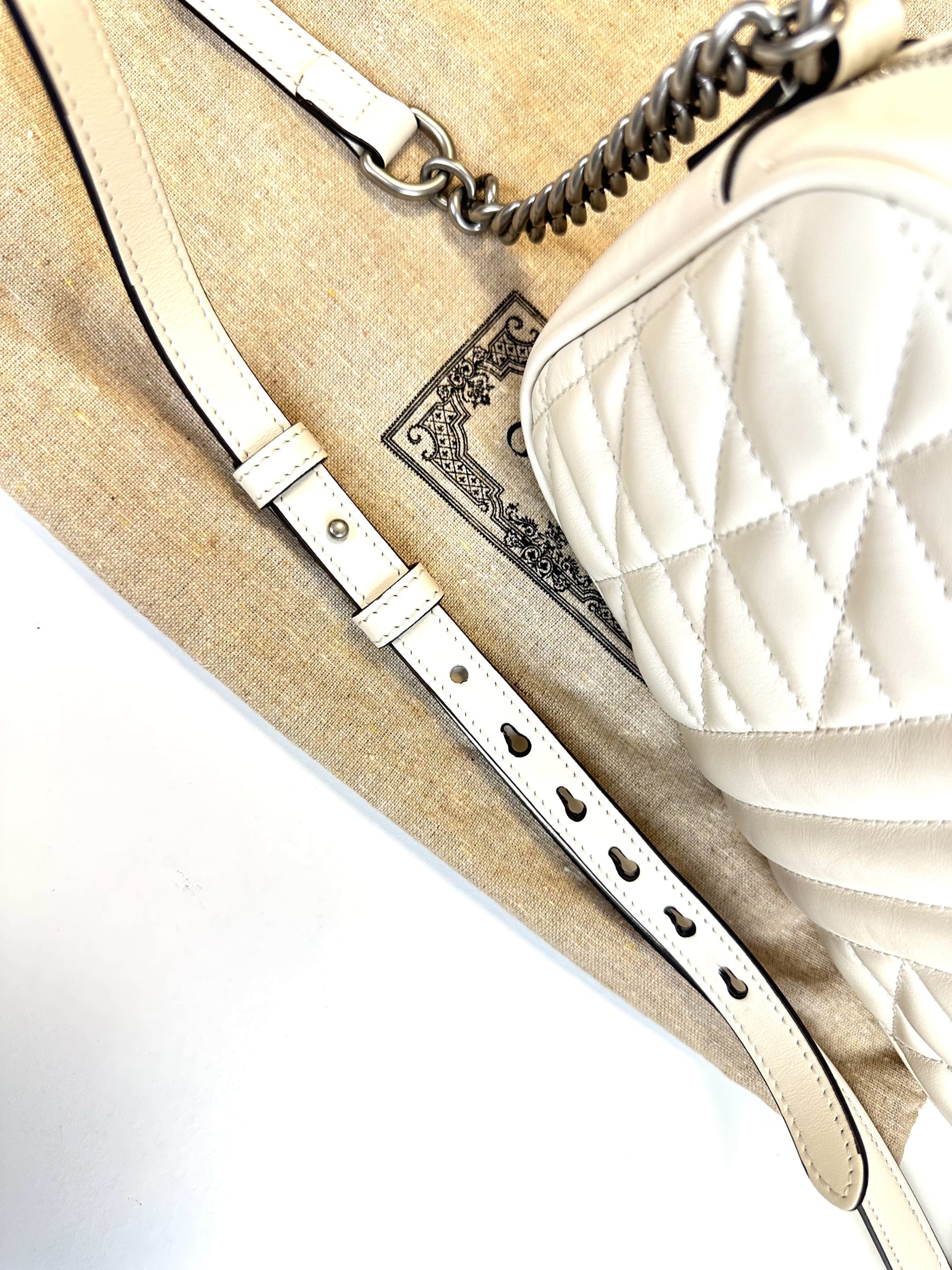 Borsa Gucci Marmont in Pelle Trapuntata Bianca - immagine 3