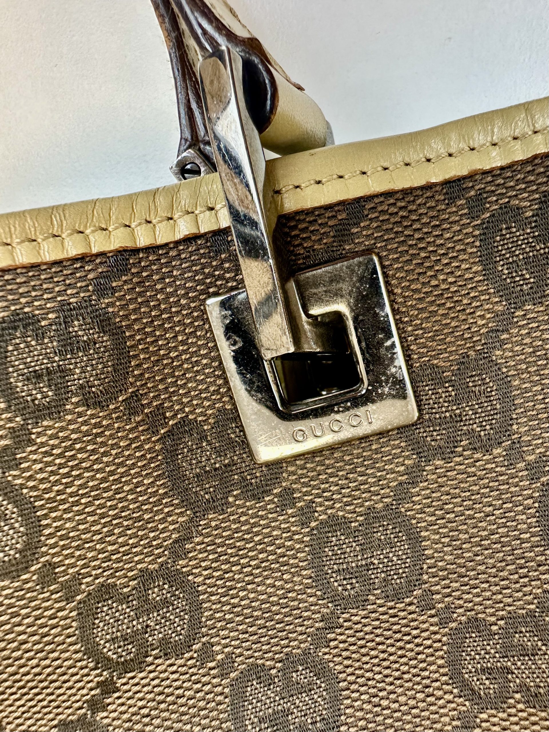 Borsa Gucci Tote a Spalla in Tela Supreme Marrone - immagine 20