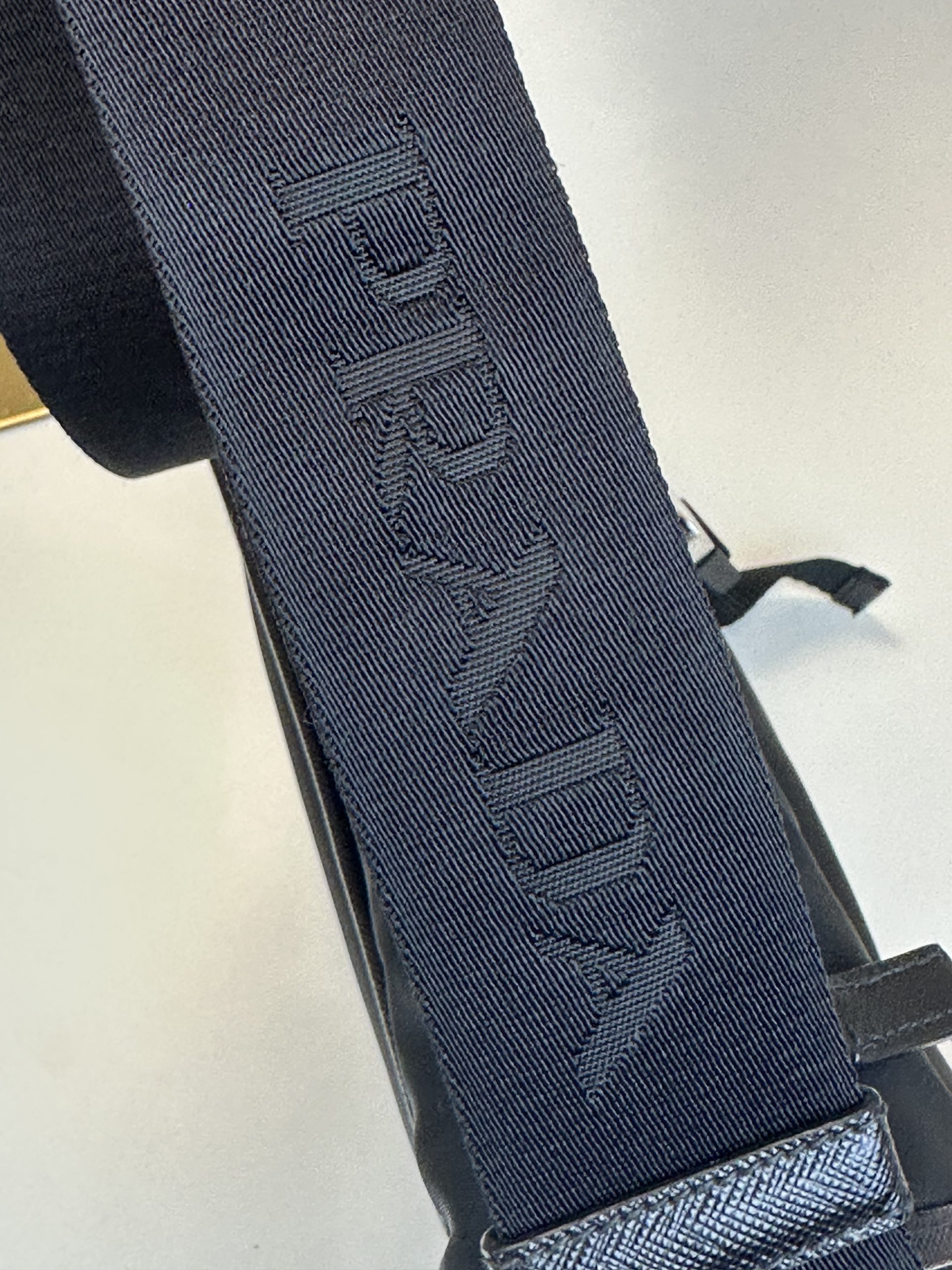 Borsa Prada a Tracolla in Re-Nylon e Pelle Saffiano Nera - immagine 3