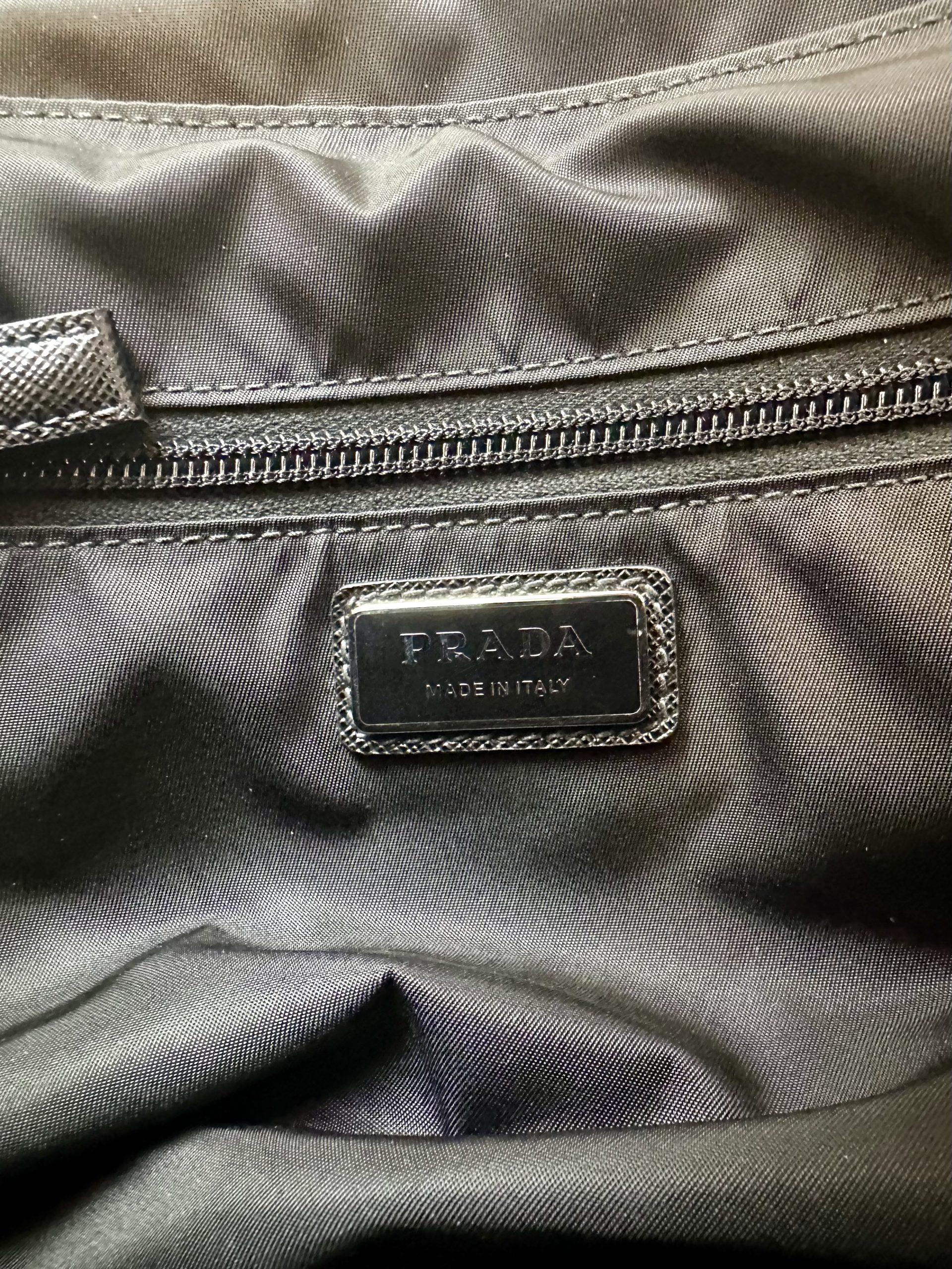 Borsa Prada a Tracolla in Re-Nylon e Pelle Saffiano Nera - immagine 9