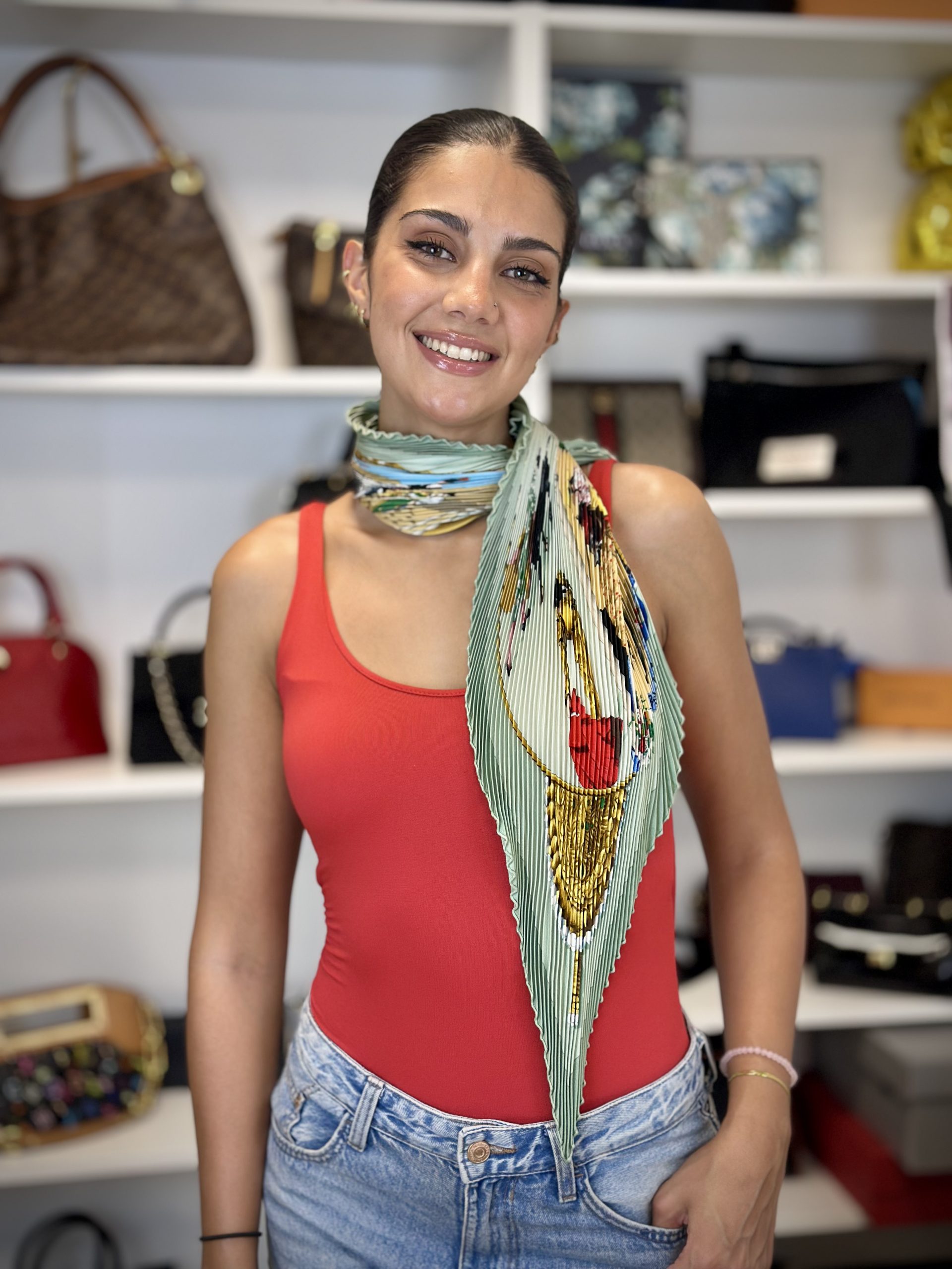 Foulard Hermès Plissettato in Seta "Plaza de Toros" - immagine 2