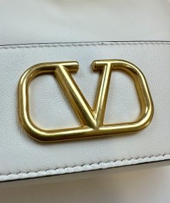 Mini Borsa Valentino a Secchiello VLogo Signature In Nappa color Light Ivory - immagine 11