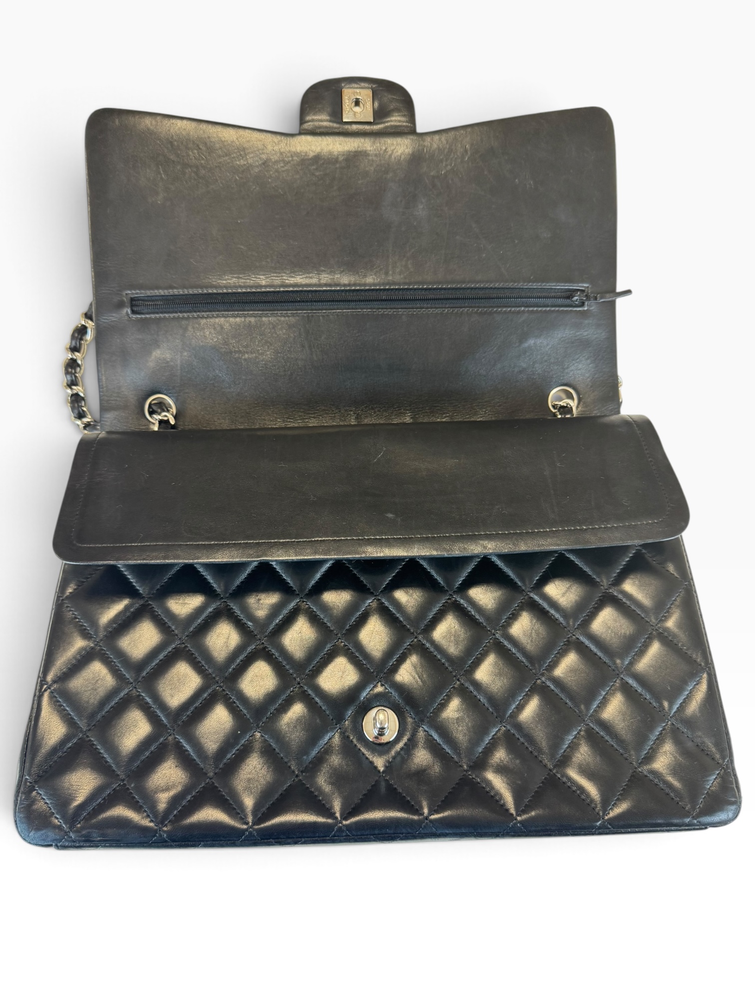 Borsa Chanel Maxi Jumbo Timeless in Pelle Nera - immagine 12