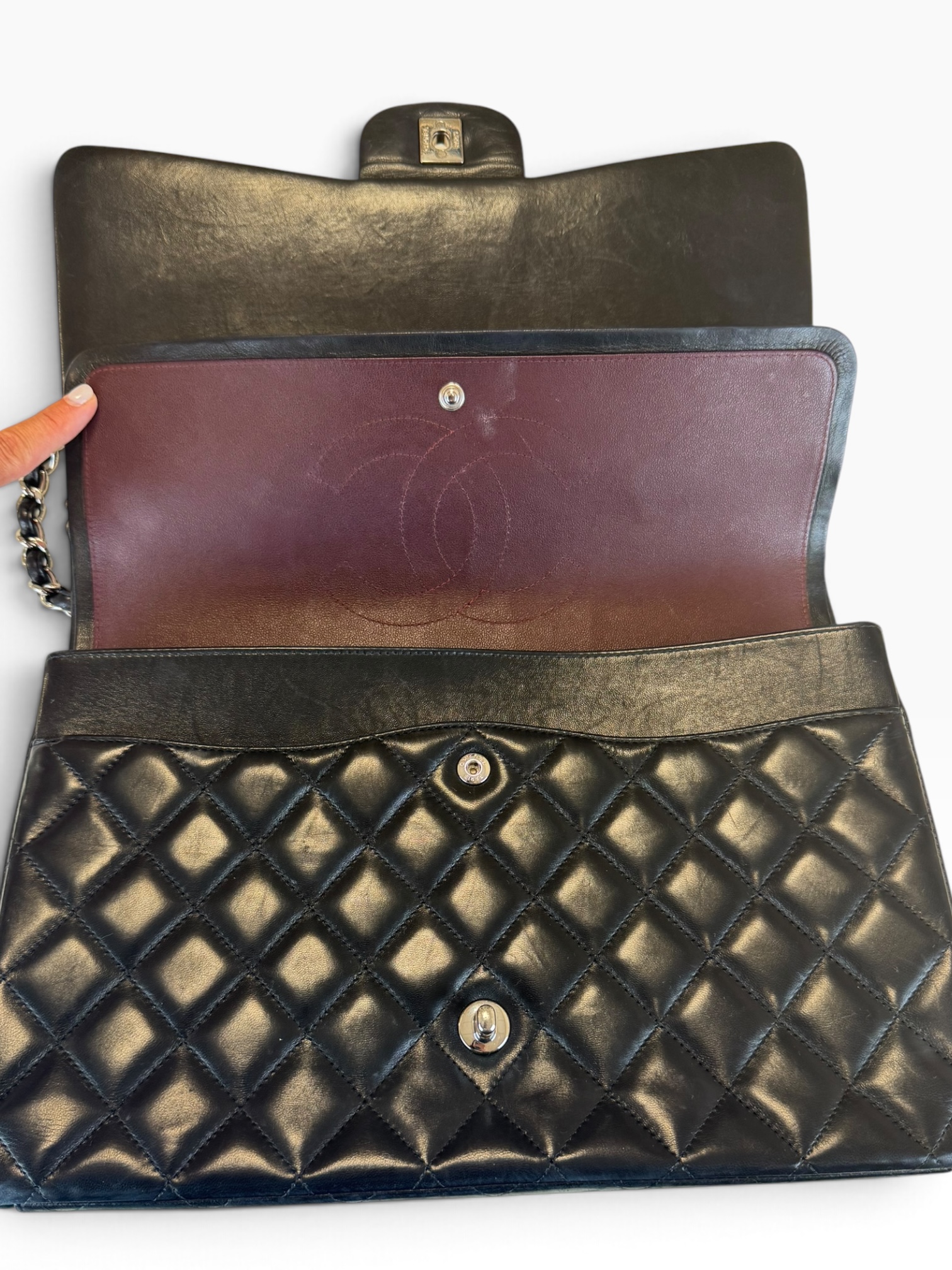 Borsa Chanel Maxi Jumbo Timeless in Pelle Nera - immagine 11
