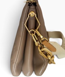 Borsa Coussin Louis Vuitton in Pelle Tortora - immagine 14