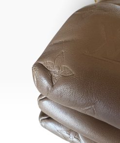 Borsa Coussin Louis Vuitton in Pelle Tortora - immagine 11
