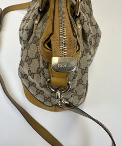 Borsa Gucci Sukey 2-Way Shoulder Bag in Tela Beige e Pelle Gialla - immagine 25