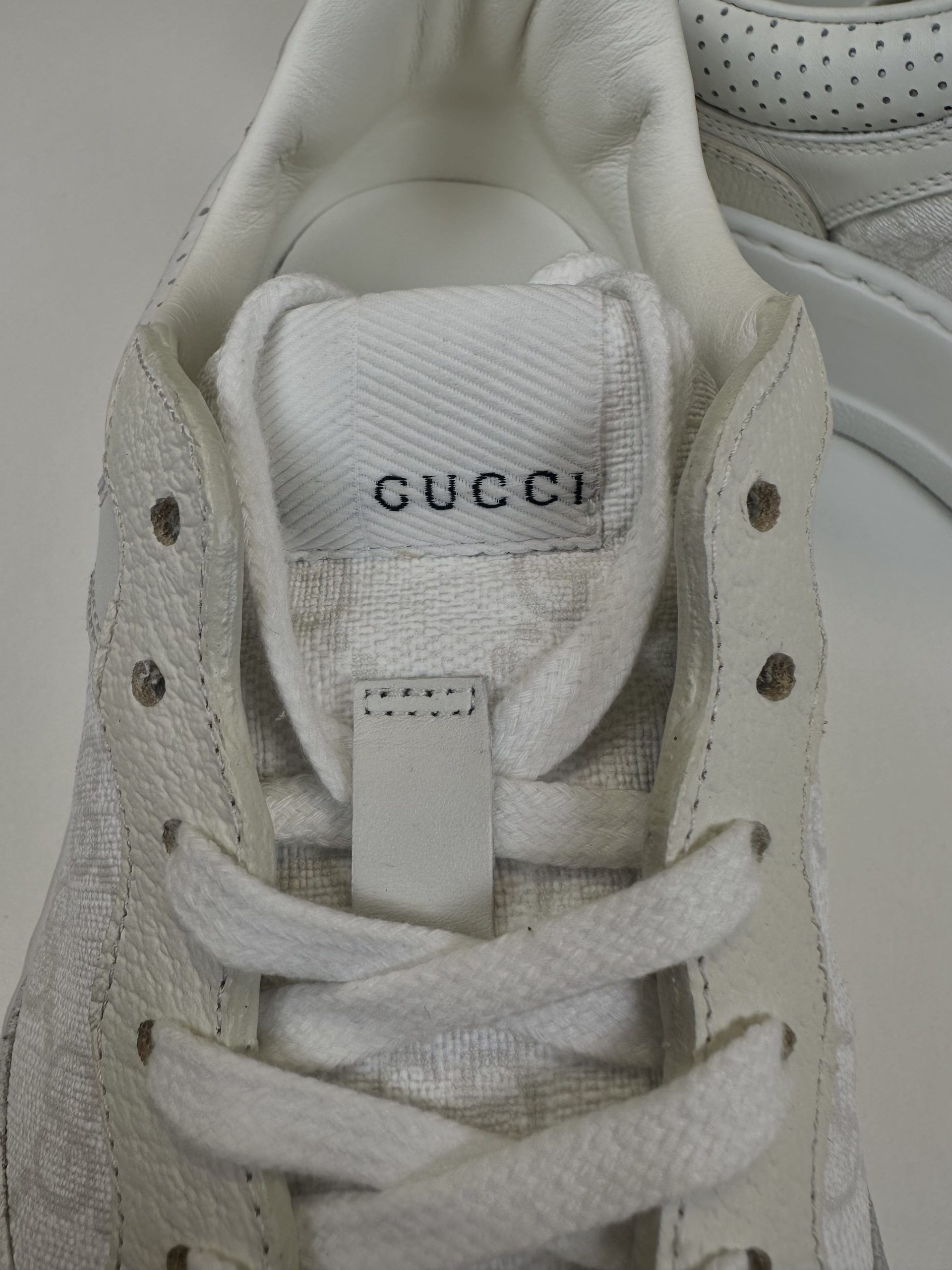Sneakers Gucci GG in Tessuto GG Supreme Bianche - immagine 10
