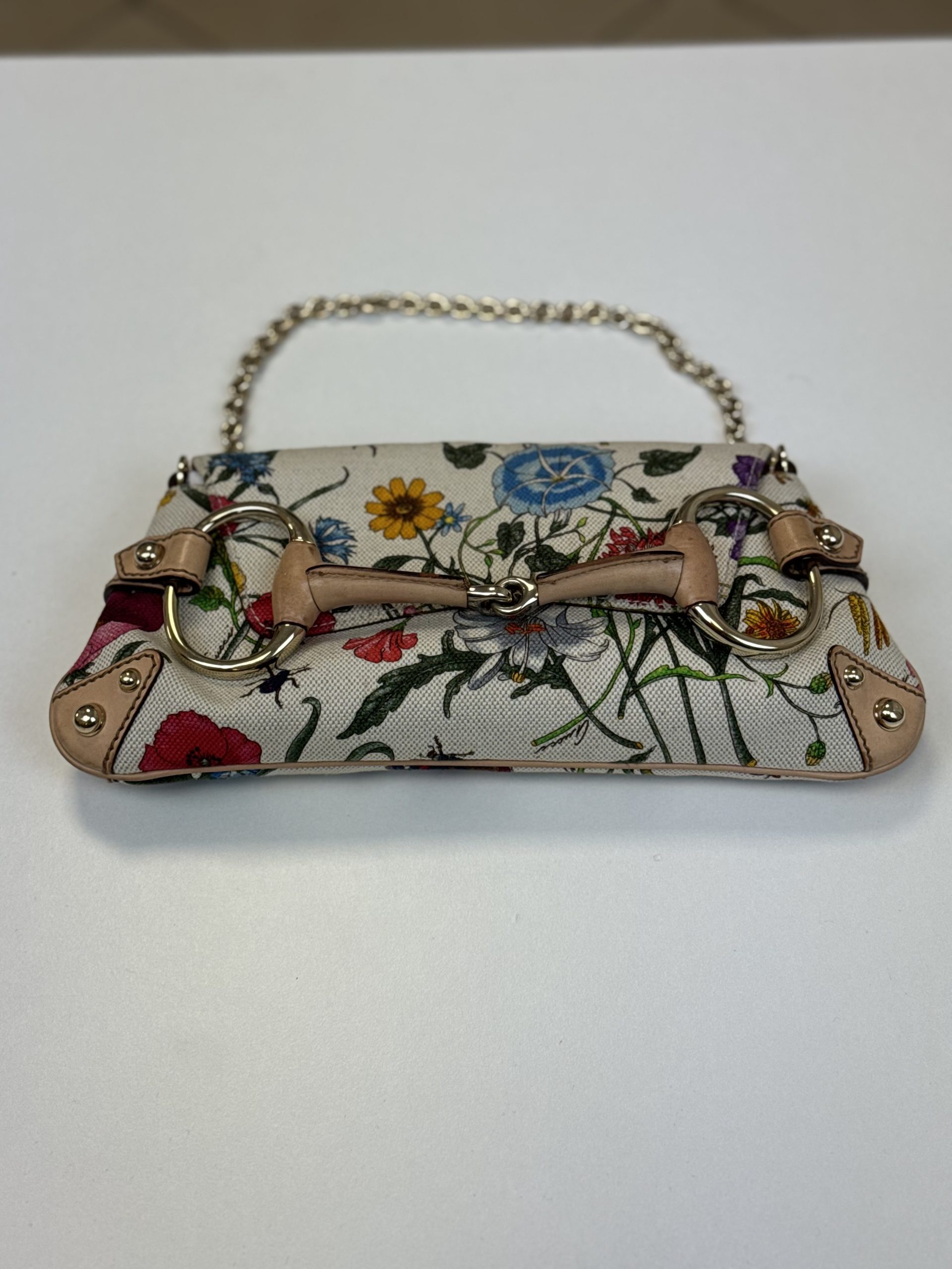 Borsa Gucci Horsebit Chain Stampa Flora - immagine 12