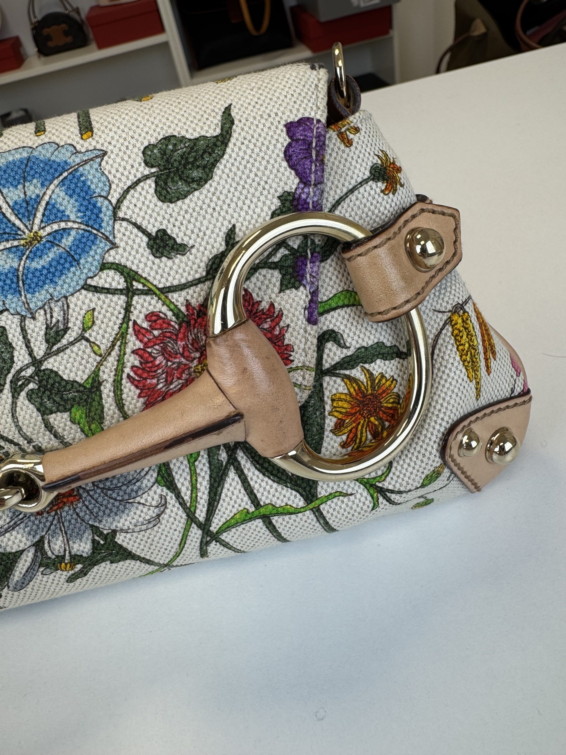 Borsa Gucci Horsebit Chain Stampa Flora - immagine 9