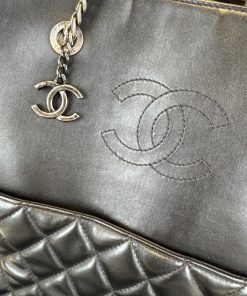 Alternative view of Borsa Chanel Urban Delight Tote Nera