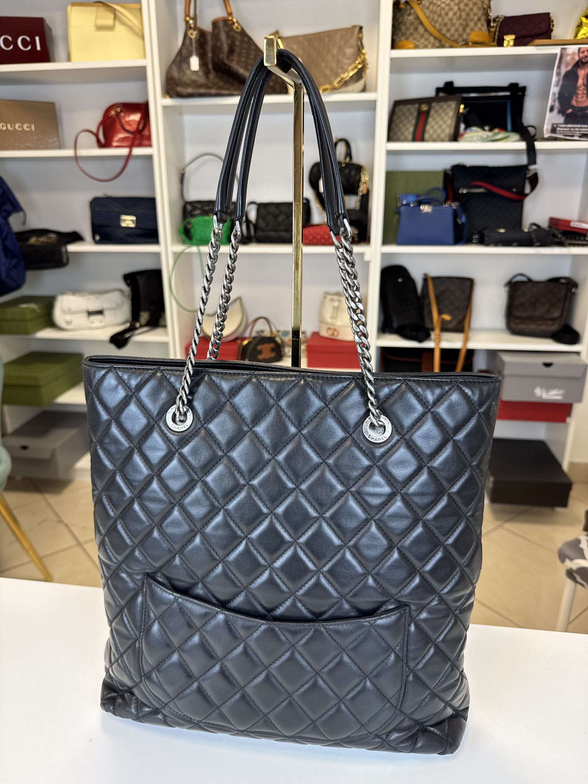 Borsa Chanel Urban Delight Tote Nera - immagine 15