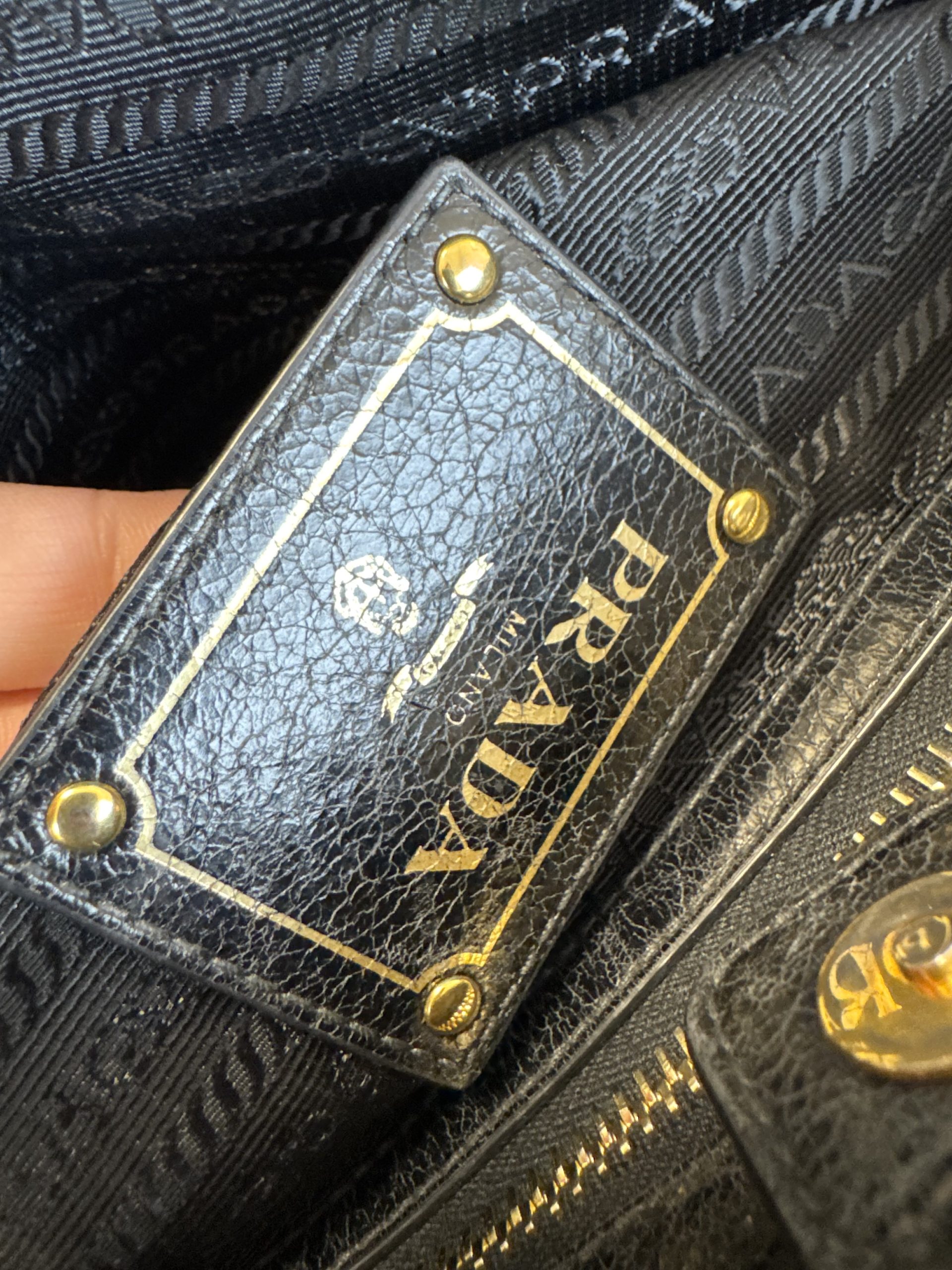 Borsa Prada in Pelle Shine Nera - immagine 6