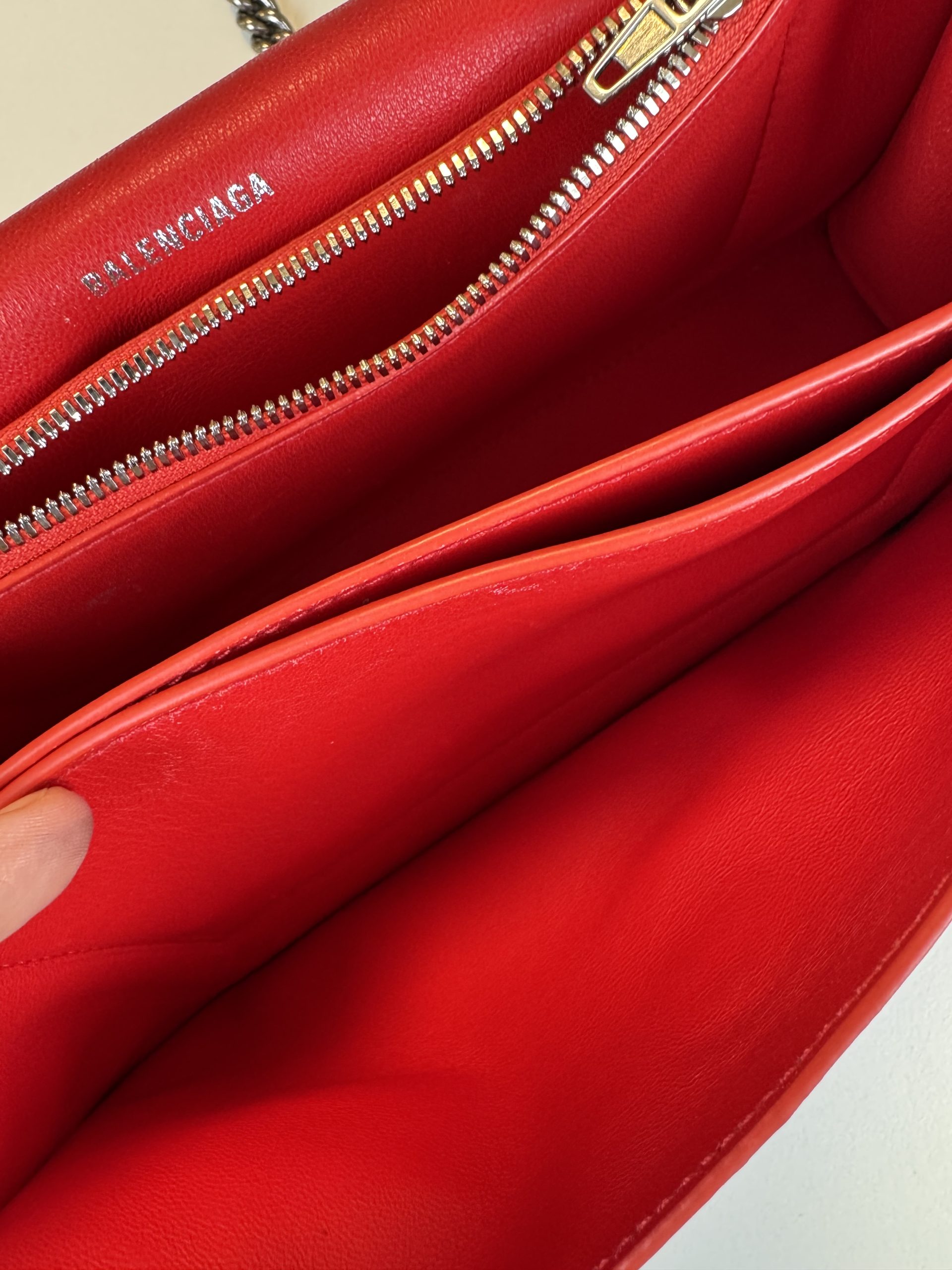 Borsa Balenciaga Crush in Pelle Rossa - immagine 3