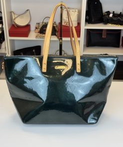 Borsa Bellevue Louis Vuitton in Pelle Verniciata Verde