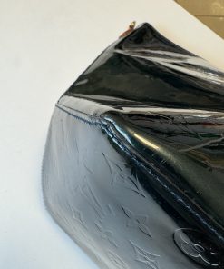 Borsa Bellevue Louis Vuitton in Pelle Verniciata Verde - immagine 8