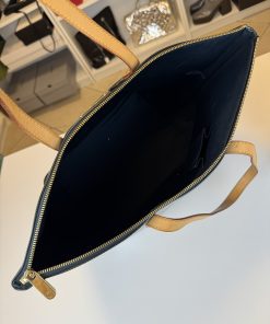 Borsa Bellevue Louis Vuitton in Pelle Verniciata Verde - immagine 4