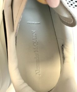 Sneakers Alexander McQueen Oversize Bianche con Dettagli Neri - immagine 8